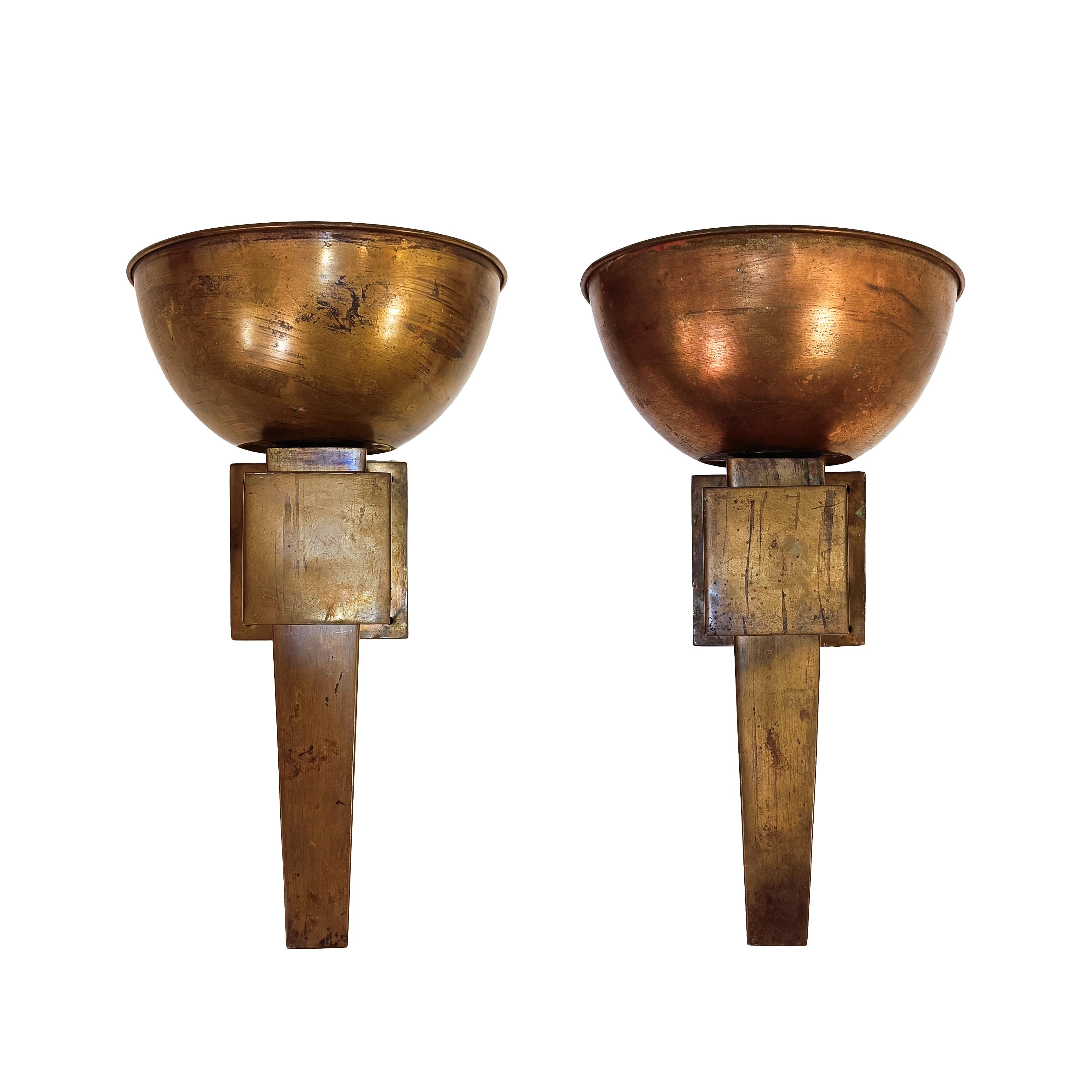 Art Deco. Riesige Kupferleuchter, Spanien, 1920er Jahre (Art déco) im Angebot