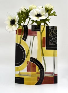 Enorme jarrón Art Déco de cristal y esmalte grabado, República Checa, C1930