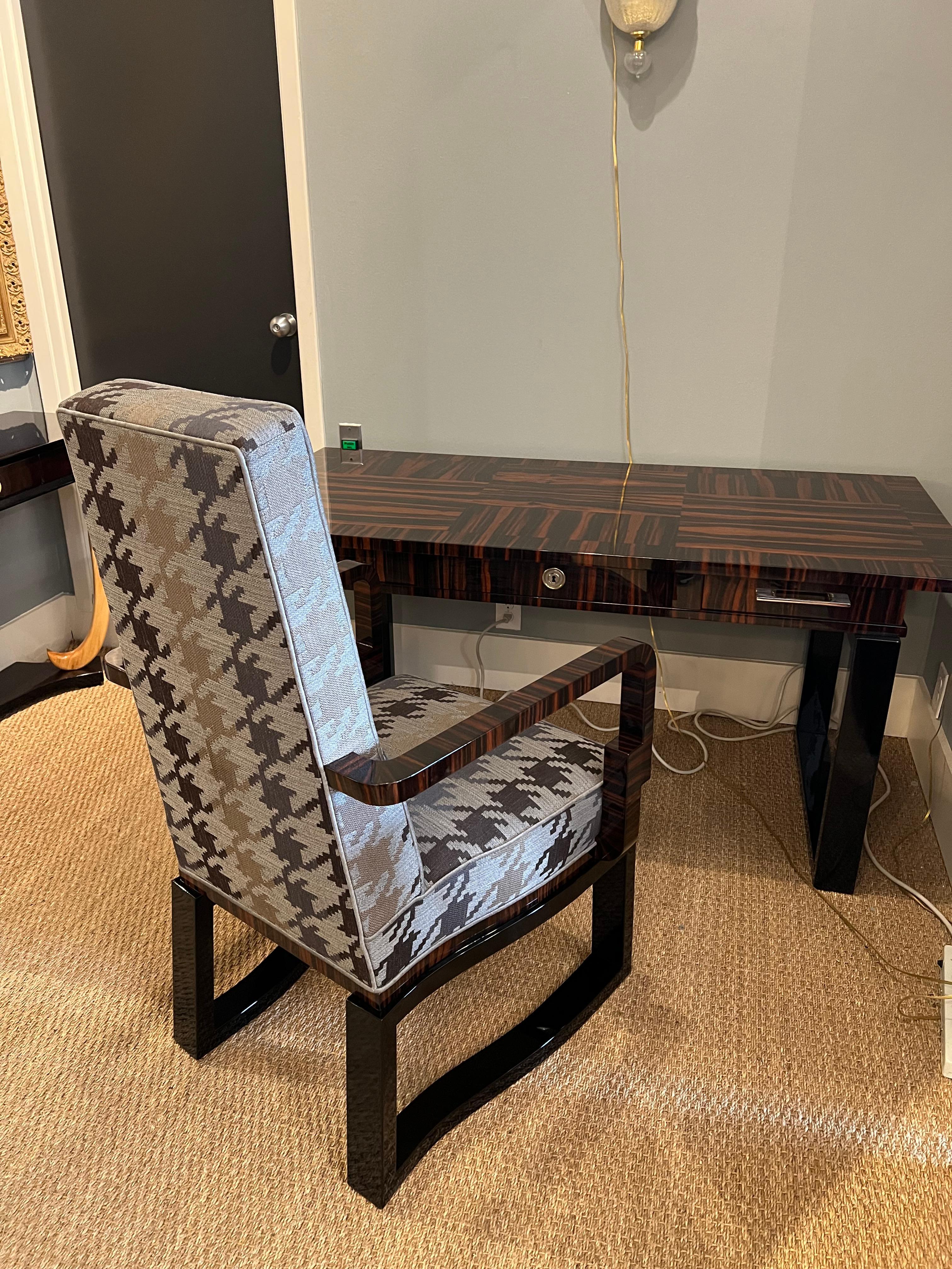 Milieu du XXe siècle Chaise hongroise Art déco réalisée par Farkas Molnar en vente