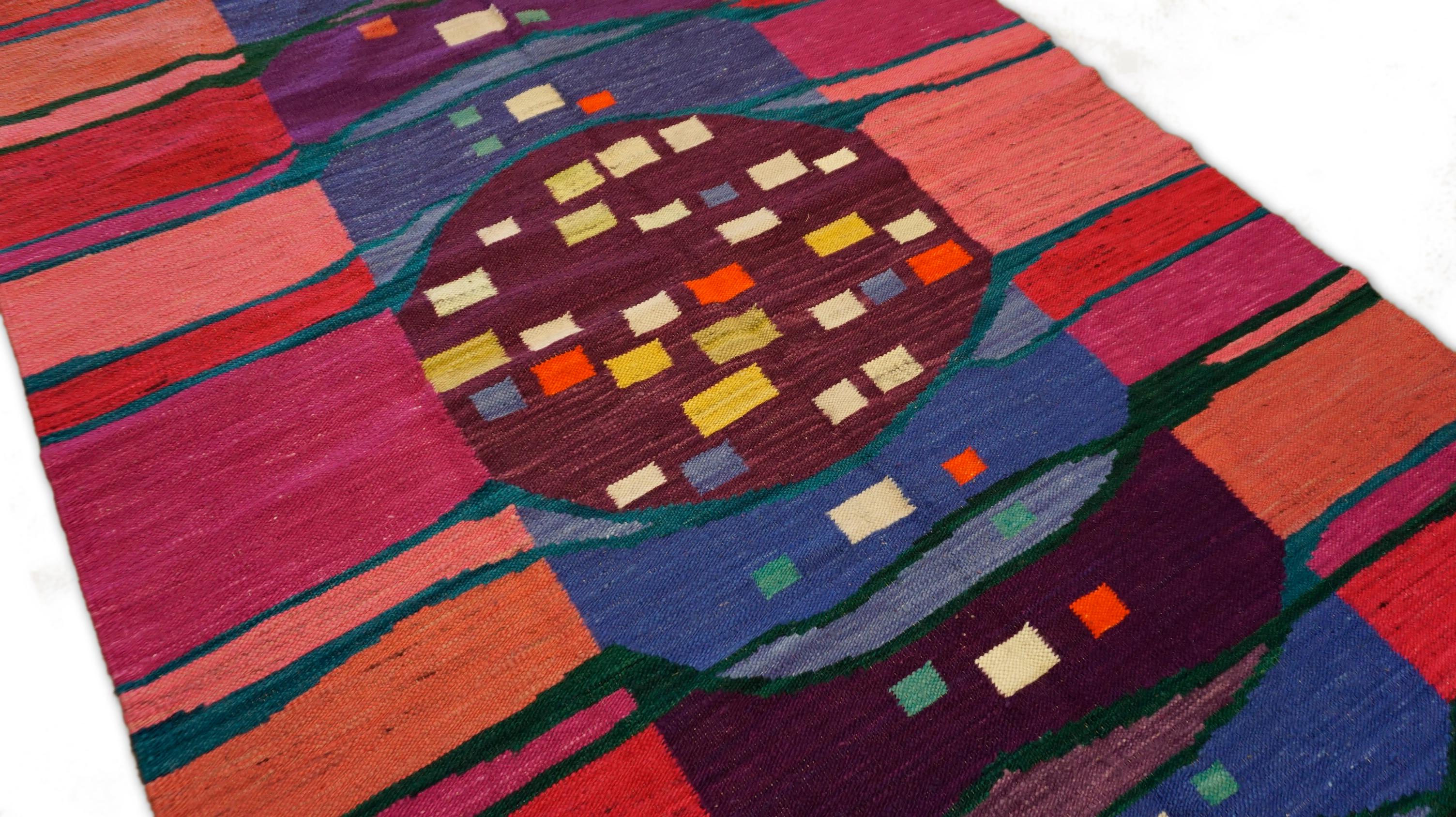 Tessuto a mano Kilim di lana modernista ungherese Art Deco 4'1''x7'1'' in vendita