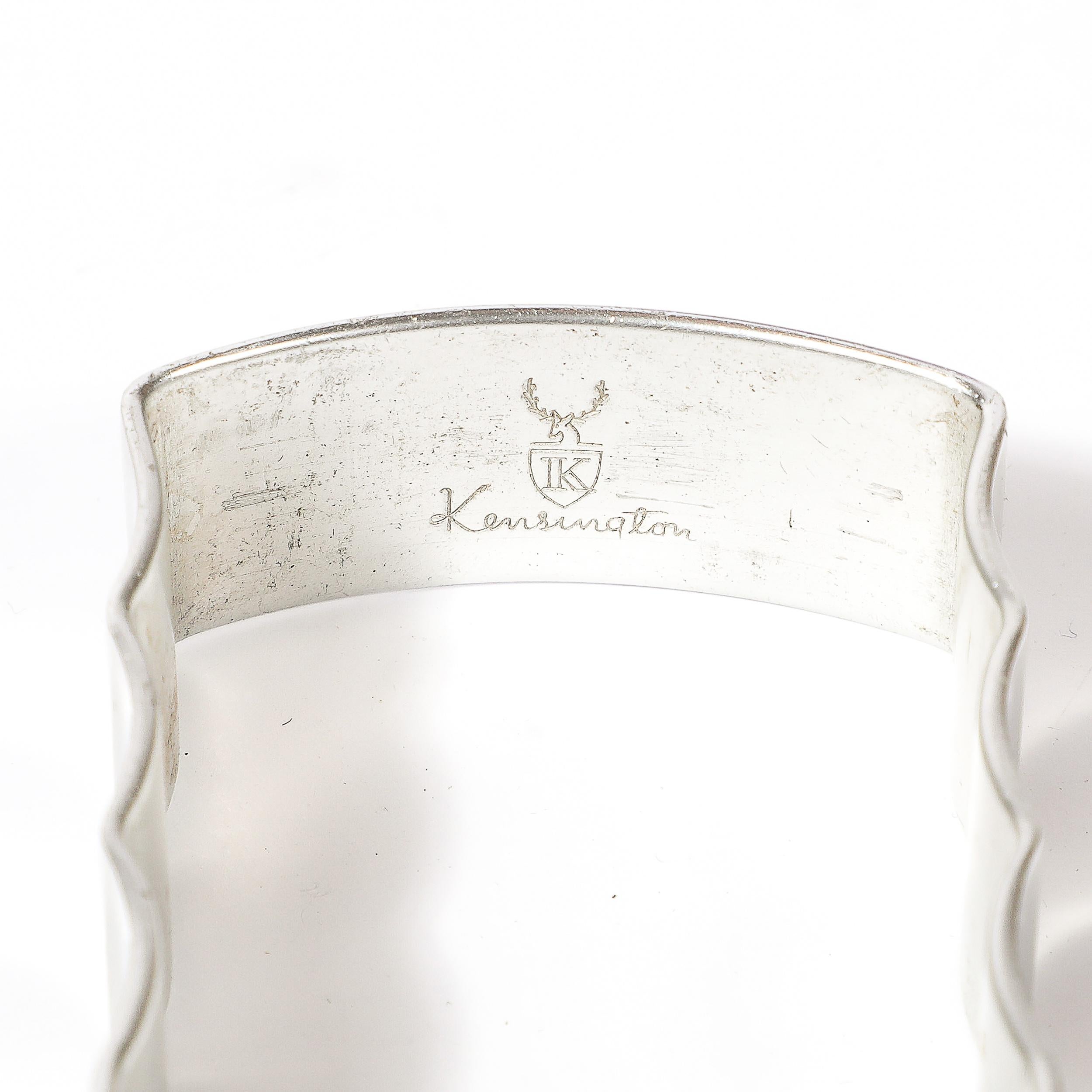 Cubitera Art Decó de cristal azul con base de aluminio y pinzas firmada Kensington en venta 7