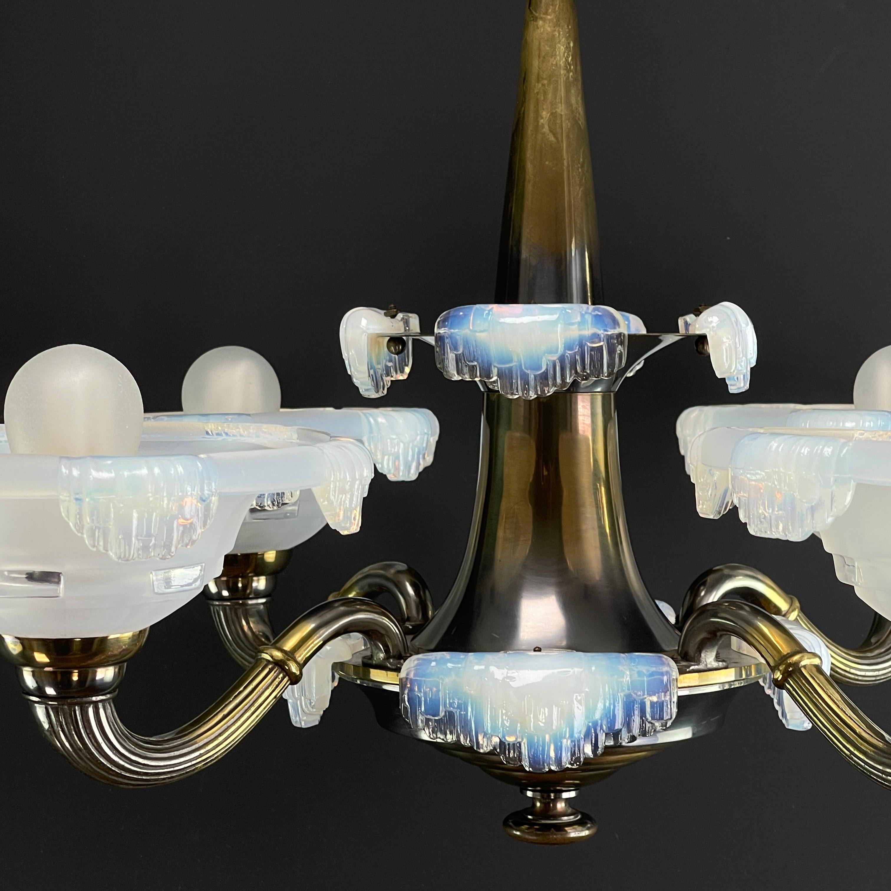 Art Deco ice glass lamp chandelier from Ezan, 1930s For Sale 4