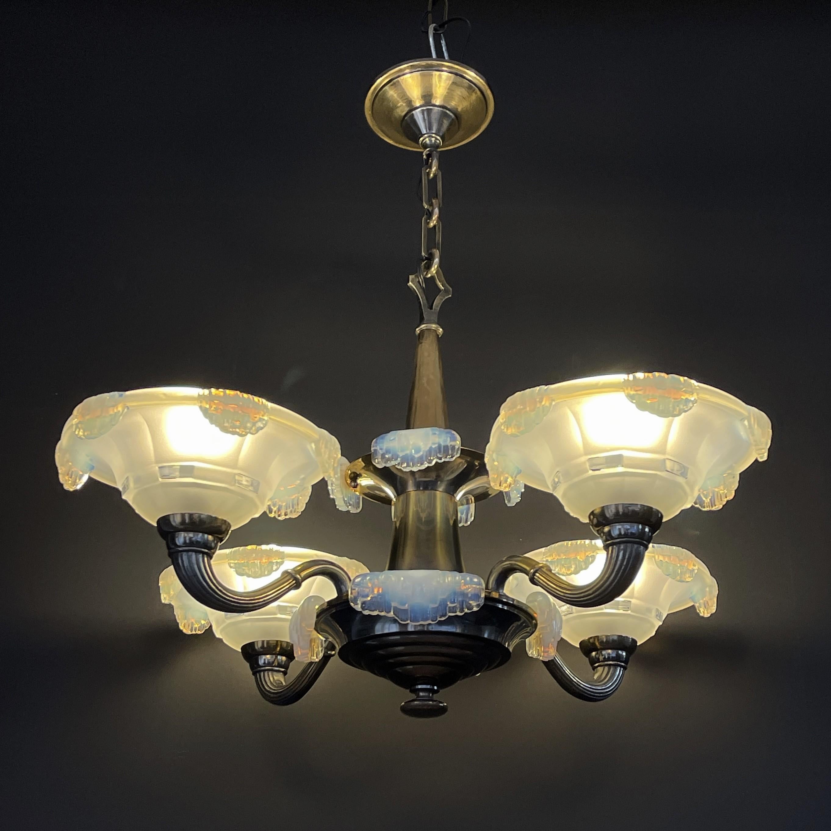 Glass Art Deco ice glass lamp chandelier from Ezan, 1930s For Sale