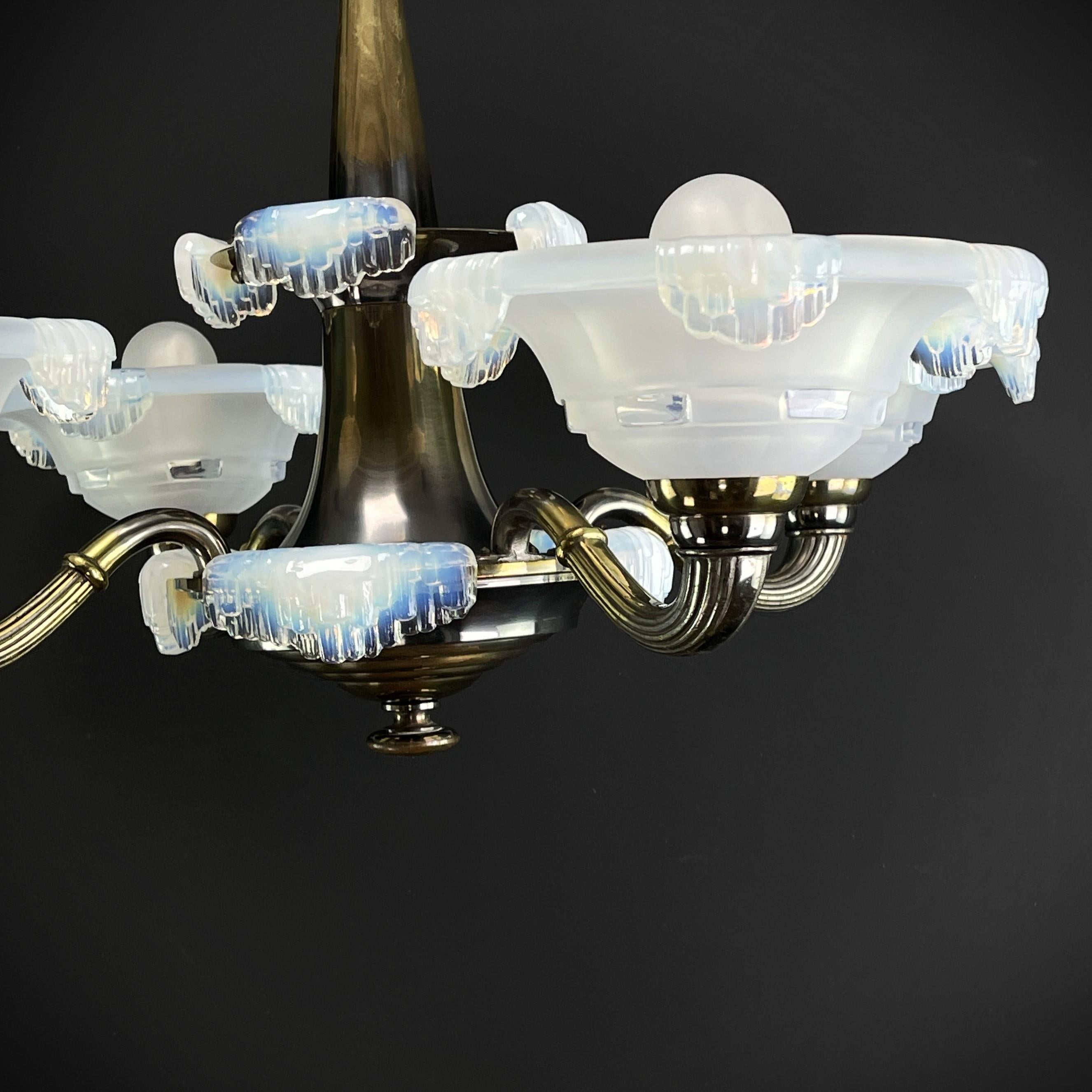 Art Deco ice glass lamp chandelier from Ezan, 1930s For Sale 3