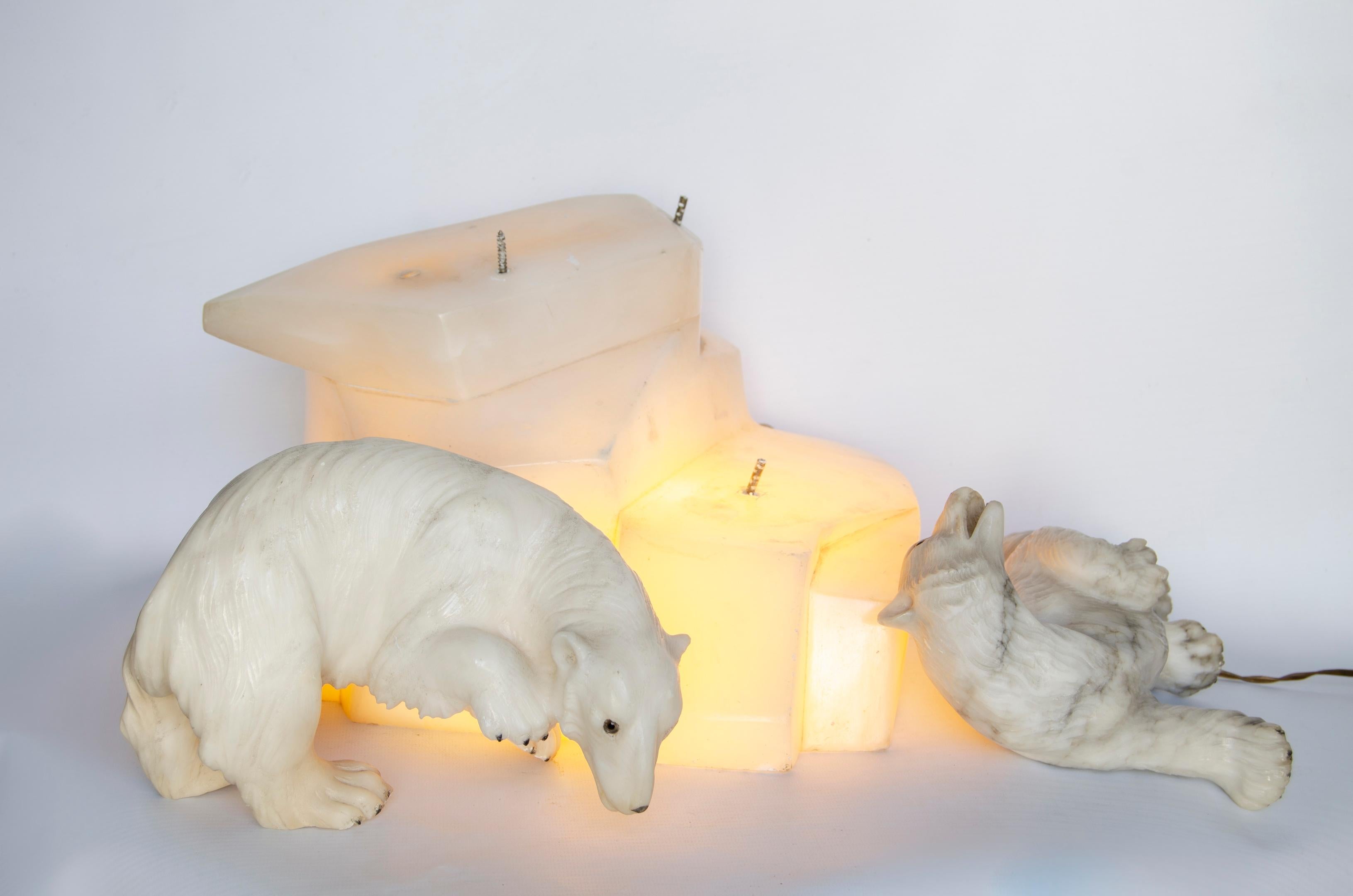 italien Sculpture d'ours enluminée Art Déco en vente