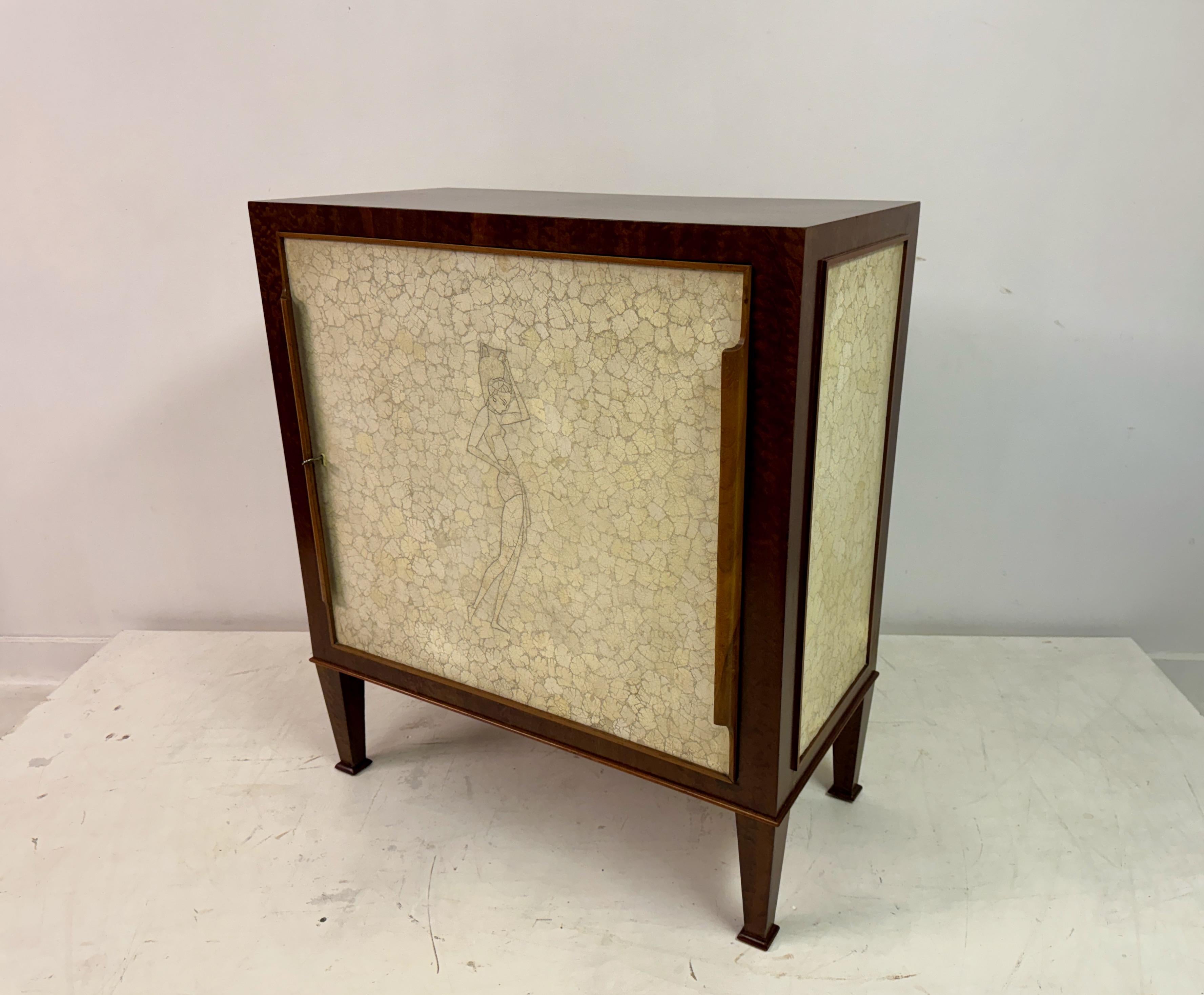 Early and Rare Illuminated Cocktail Cabinet with Eggshell Front by Aldo Tura For Sale 9