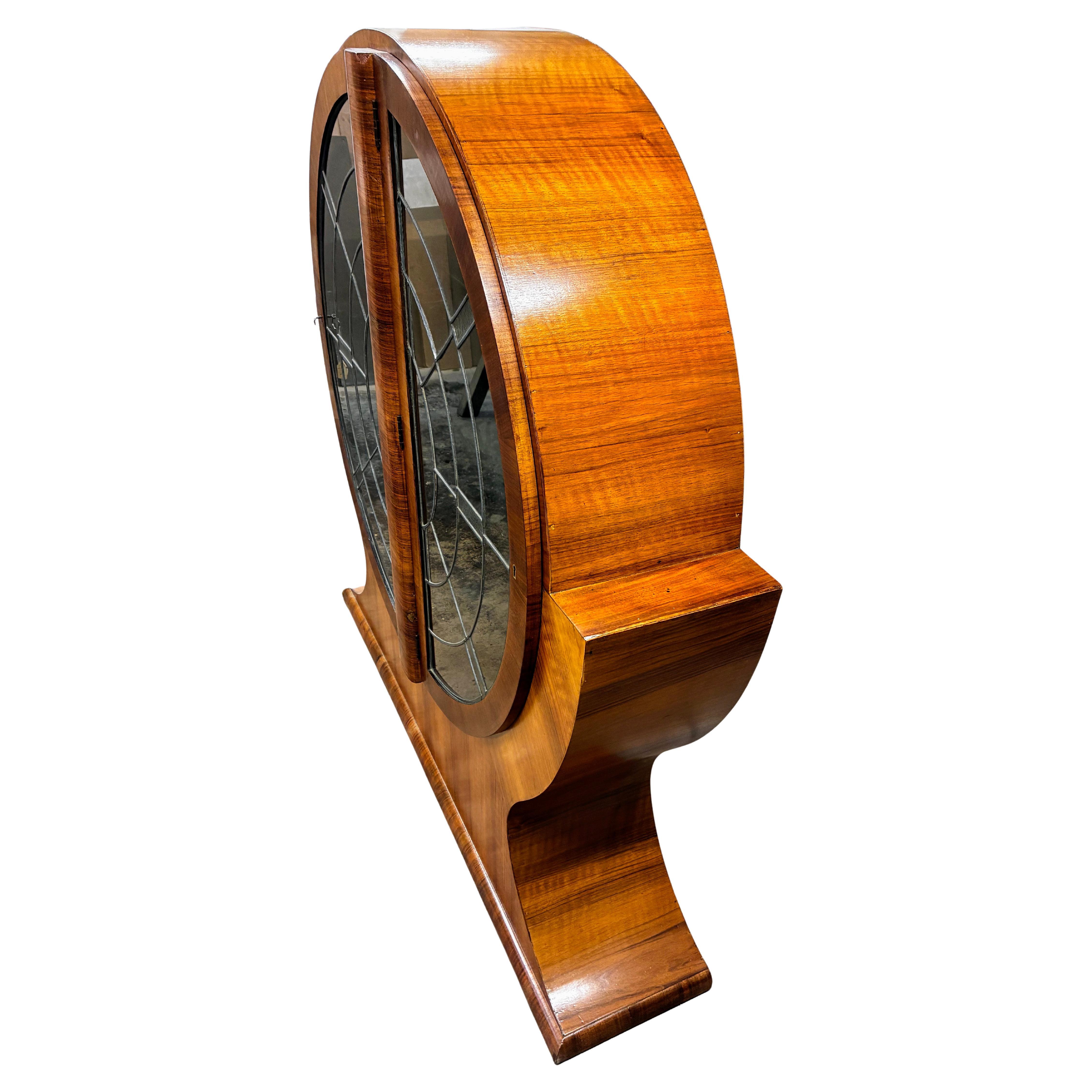 Art Deco Impressive Walnut Display Cabinet Vitrine, English, circa 1930 For Sale 1