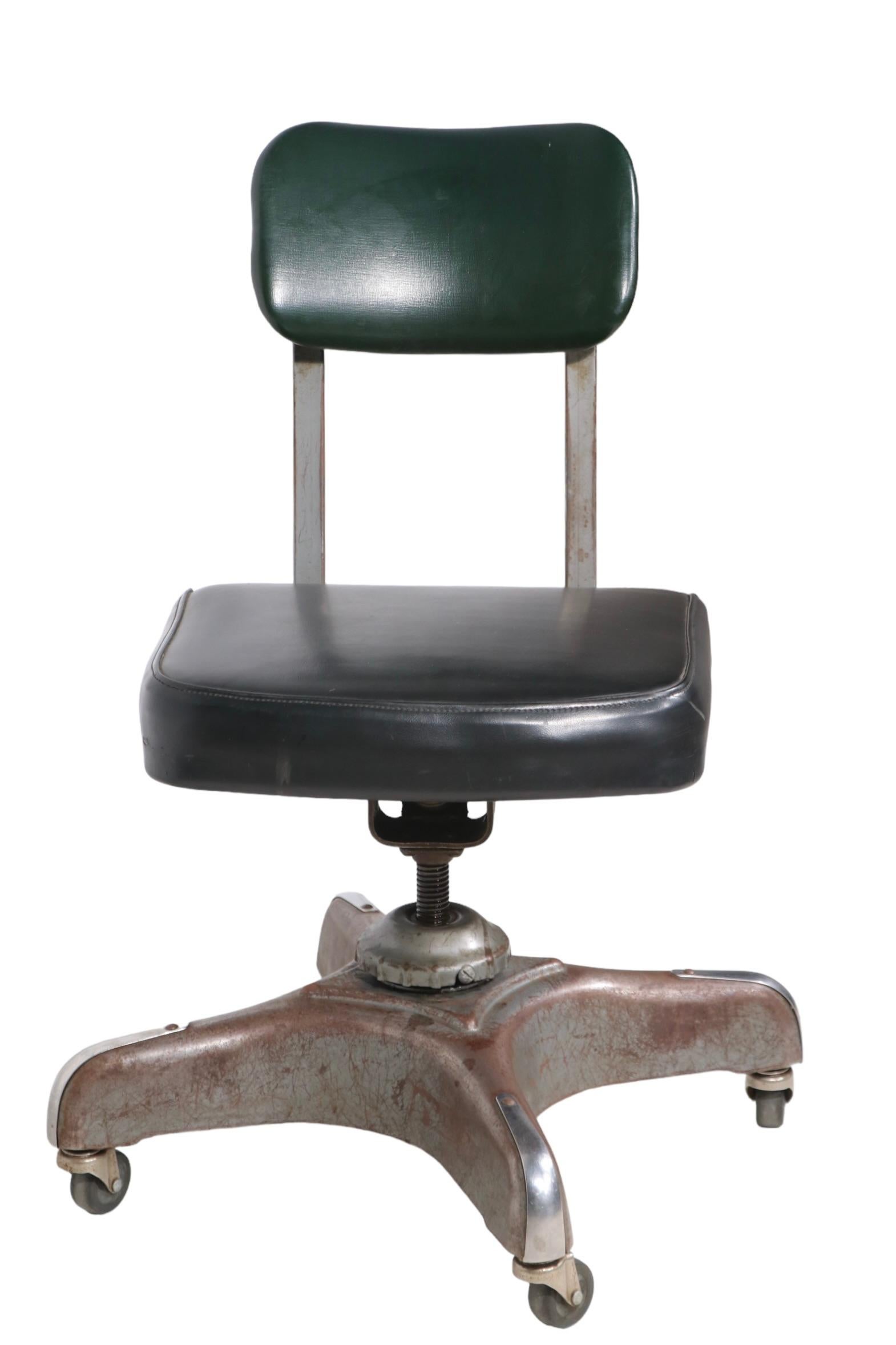 Chaise de bureau Art Déco industrielle sans accoudoirs pivotante par Harter Corporation 1930/40 en vente 3