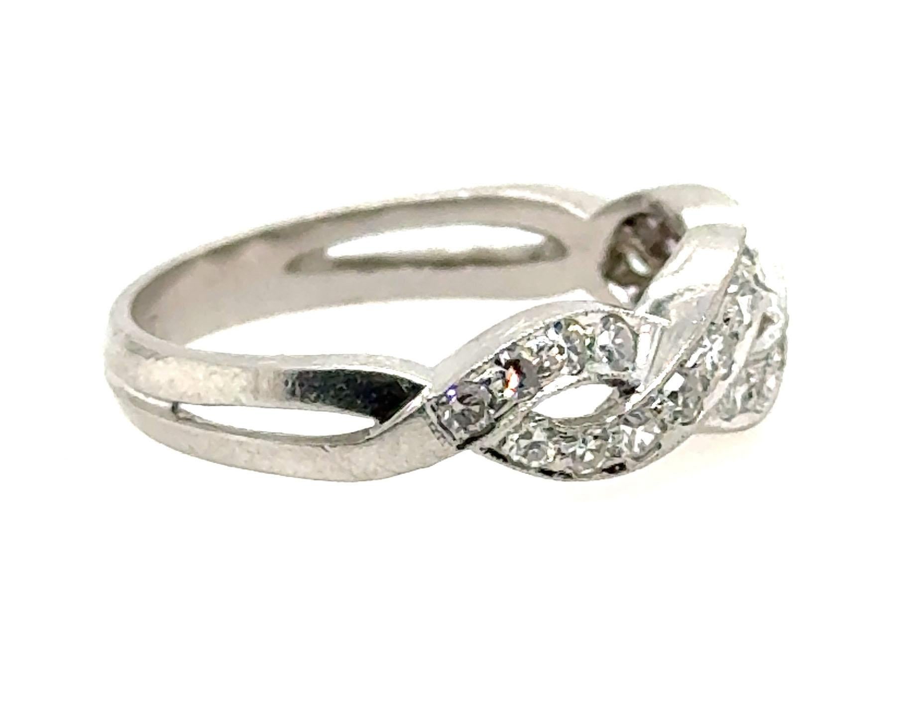 Genuine Original Art Deco Antique from 1930's Infinity Twist Diamond Ring 1/2ct Single Cuts Platinum 


A Timeless Beauty. Crafted in Platinum, it Features 1/2-carat Genuine Natural Mined Diamonds

Infinity Twist Band, Adding a Touch of