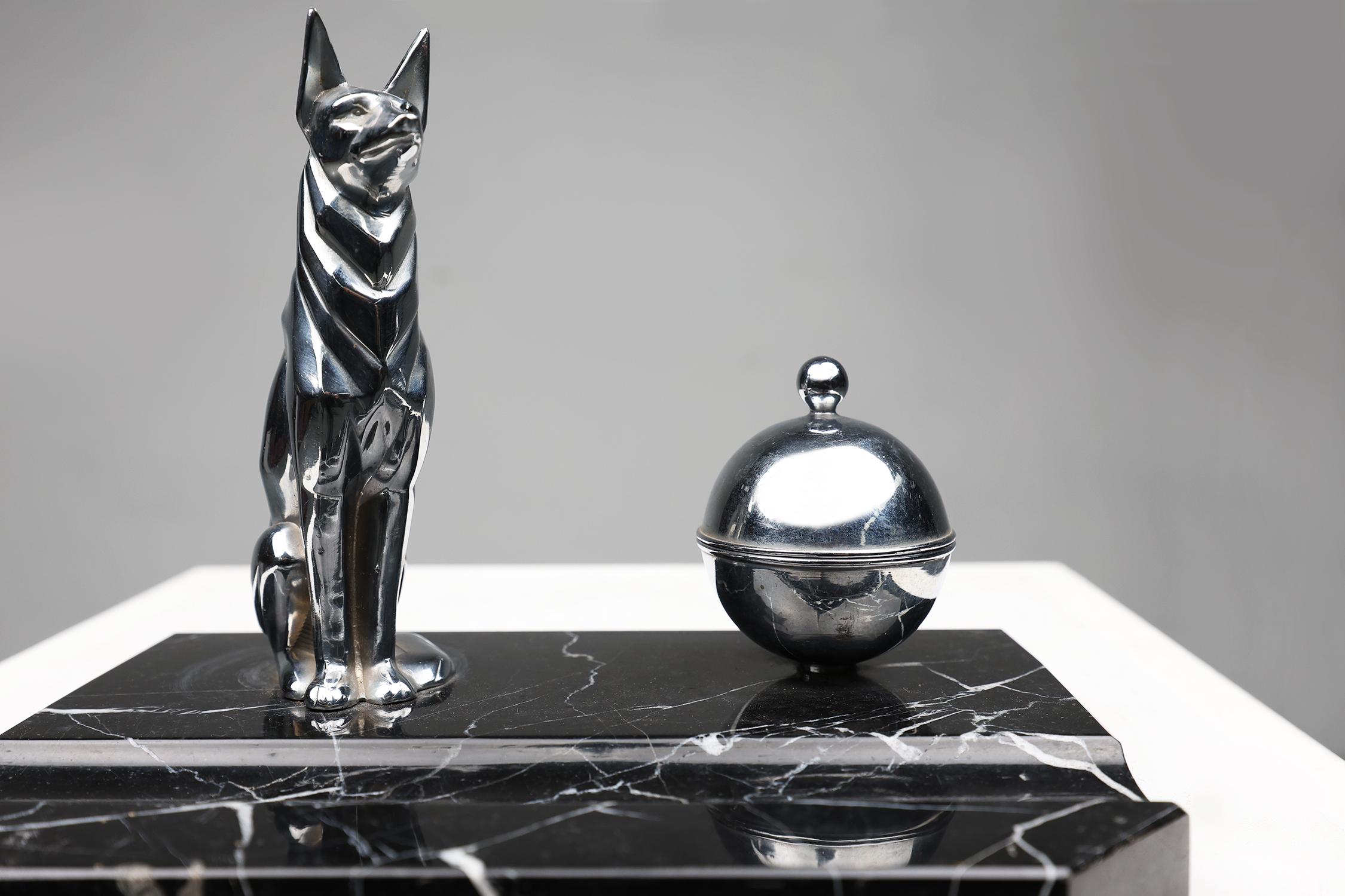 Art Deco inktwell in chrome and marble with statue of a dog, France 1930s 3