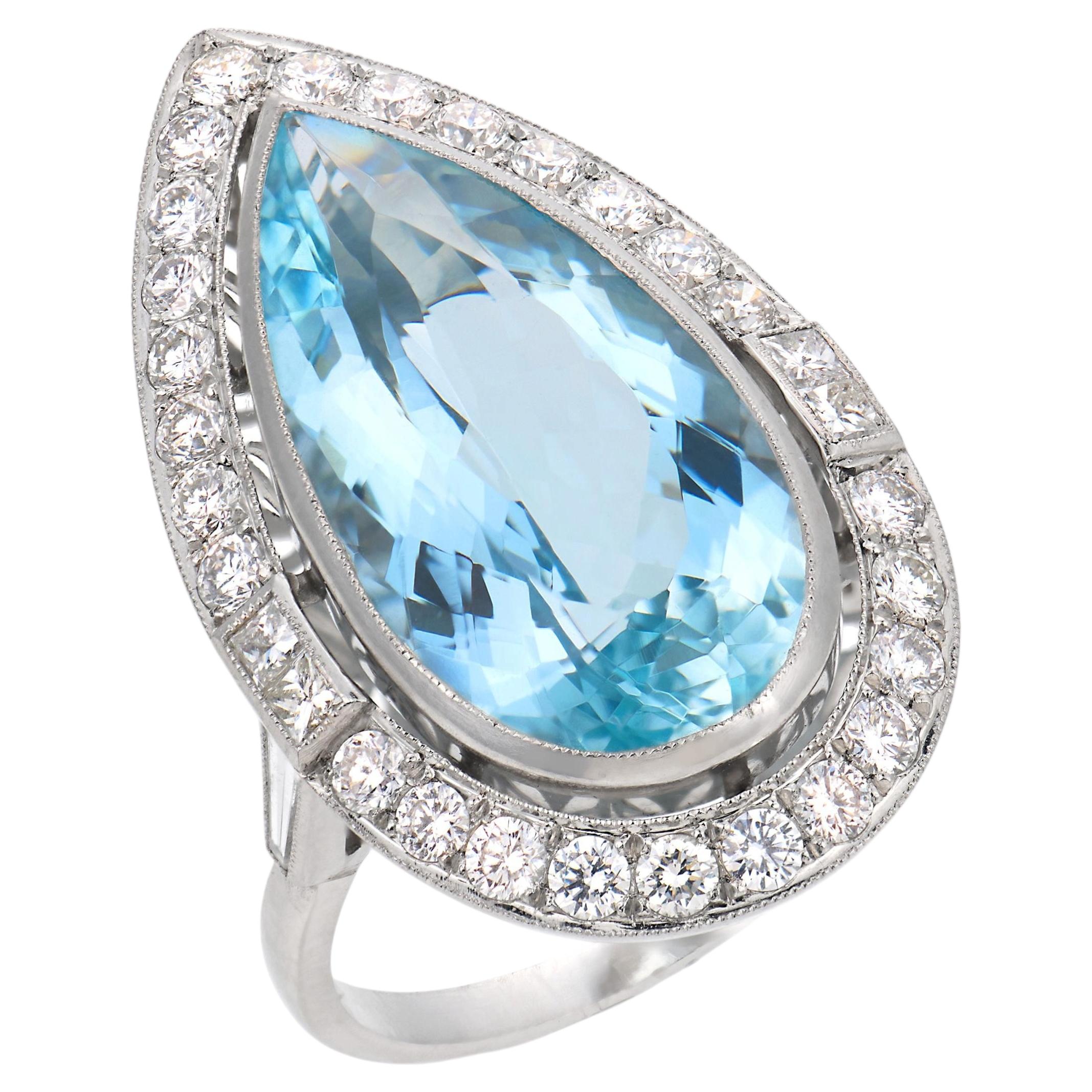 Art Deco inspirierter 10,17 Karat Aquamarin-Diamant-Platin-Cocktailring