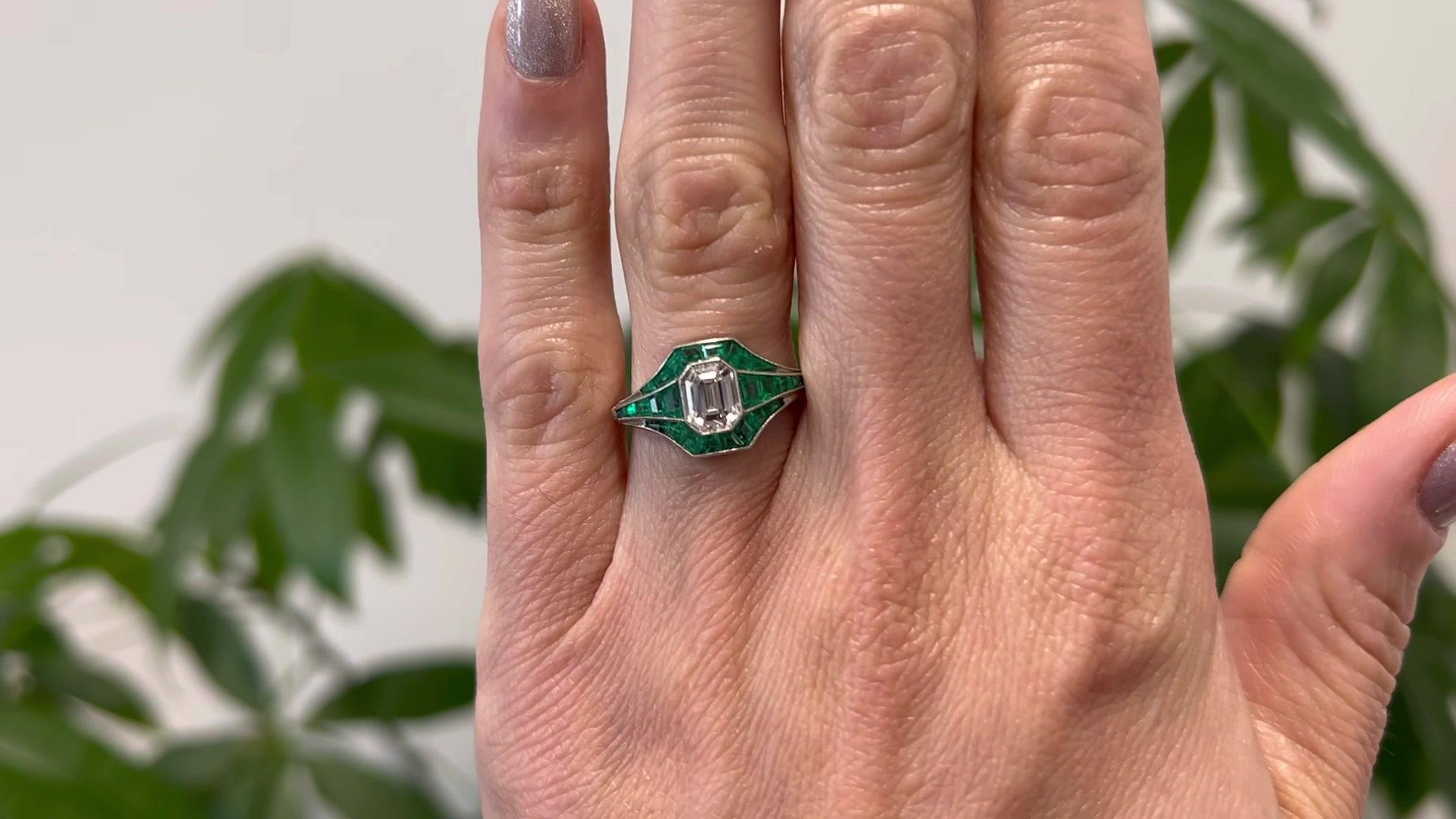 Art Deco Inspired 1.04 Carat Emerald Cut Diamond and Emerald Platinum Ring In Excellent Condition For Sale In Beverly Hills, CA