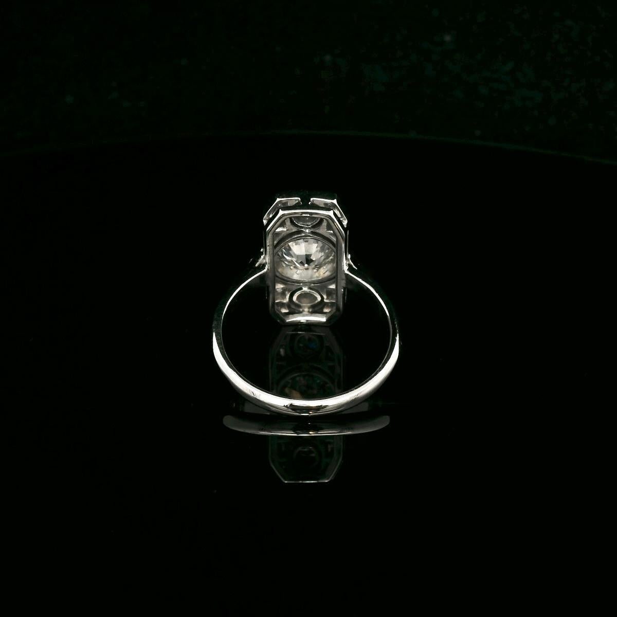 Anillo de diamantes de 1.10 quilates de inspiración Art Déco Corte brillante en venta