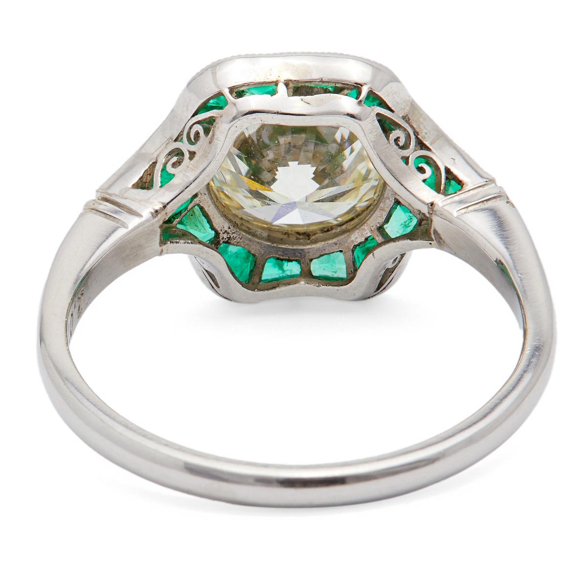 Women's or Men's Art Deco Inspired 2.09 Carat Round Brilliant Cut Diamond Emerald Platinum Ring For Sale