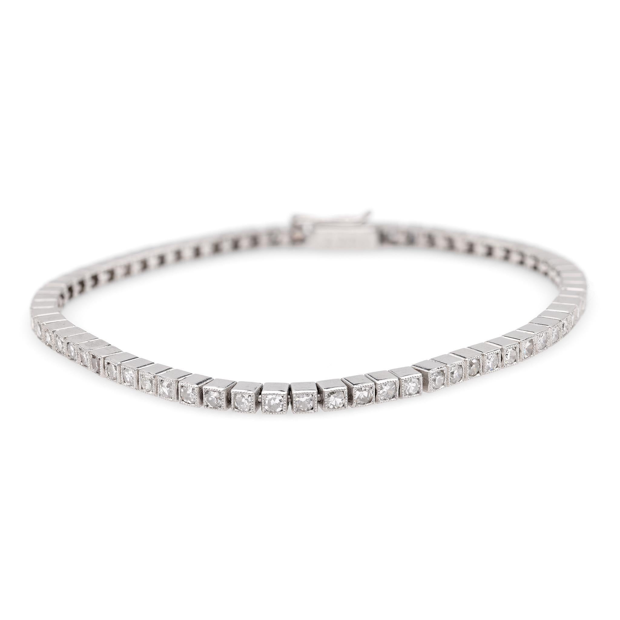 Bracelet tennis d'inspiration Art déco en platine avec diamants de 2,2 carats