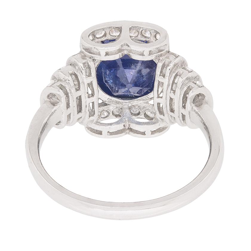 Ring im Art-Déco-Stil mit 2,76 Karat birmanischem Saphir und Diamant, ca. 1950er Jahre (Kissenschliff) im Angebot