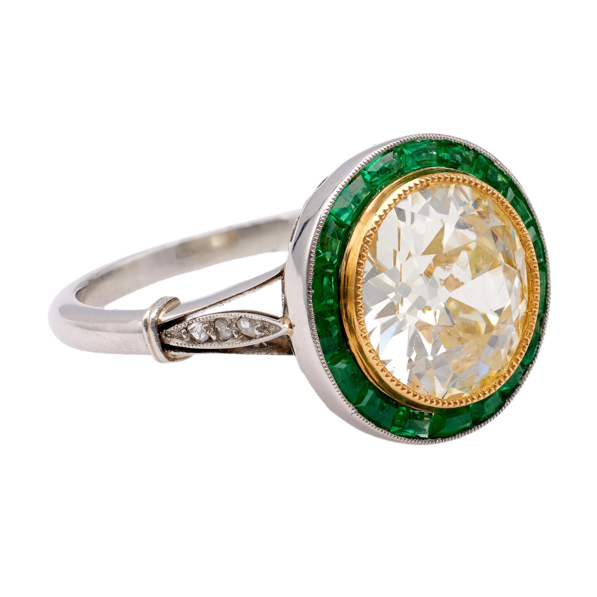 Art Deco Inspired 3.12 Carat Old European Cut Diamond Emerald Platinum 18k Gold  For Sale 1