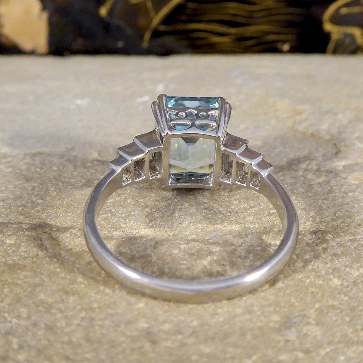 Art Deco Inspired 3.30ct Aquamarine and Diamond Staged Ring in Platinum In Good Condition In Yorkshire, West Yorkshire