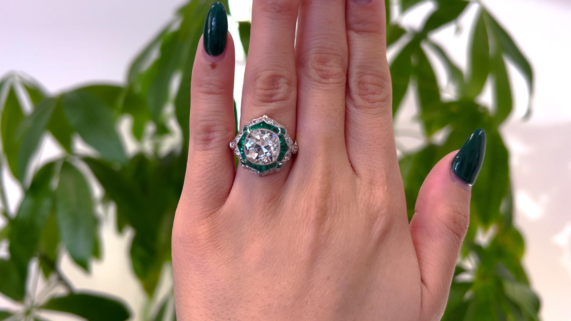 Art Deco Inspired 4.03 Carat Old Mine Cut Diamond Emerald Platinum Ring In Good Condition For Sale In Beverly Hills, CA