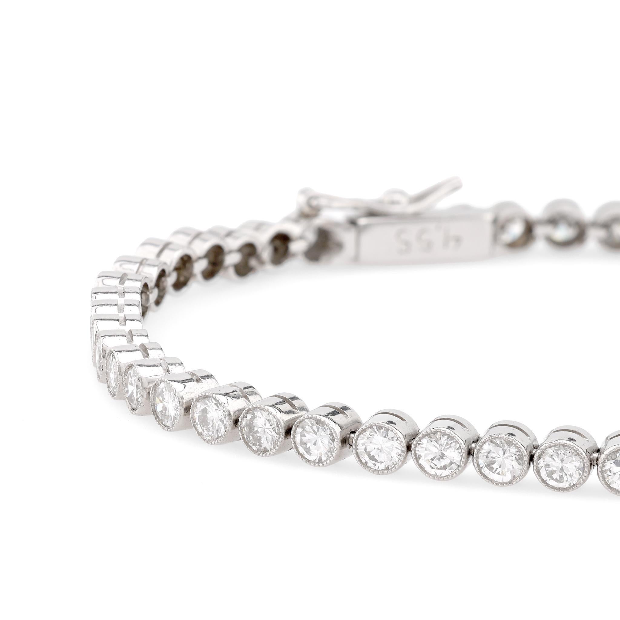 Art Deco inspiriert 4,55 Karat runder Brillant Diamant Platin Tennisarmband (Art déco) im Angebot