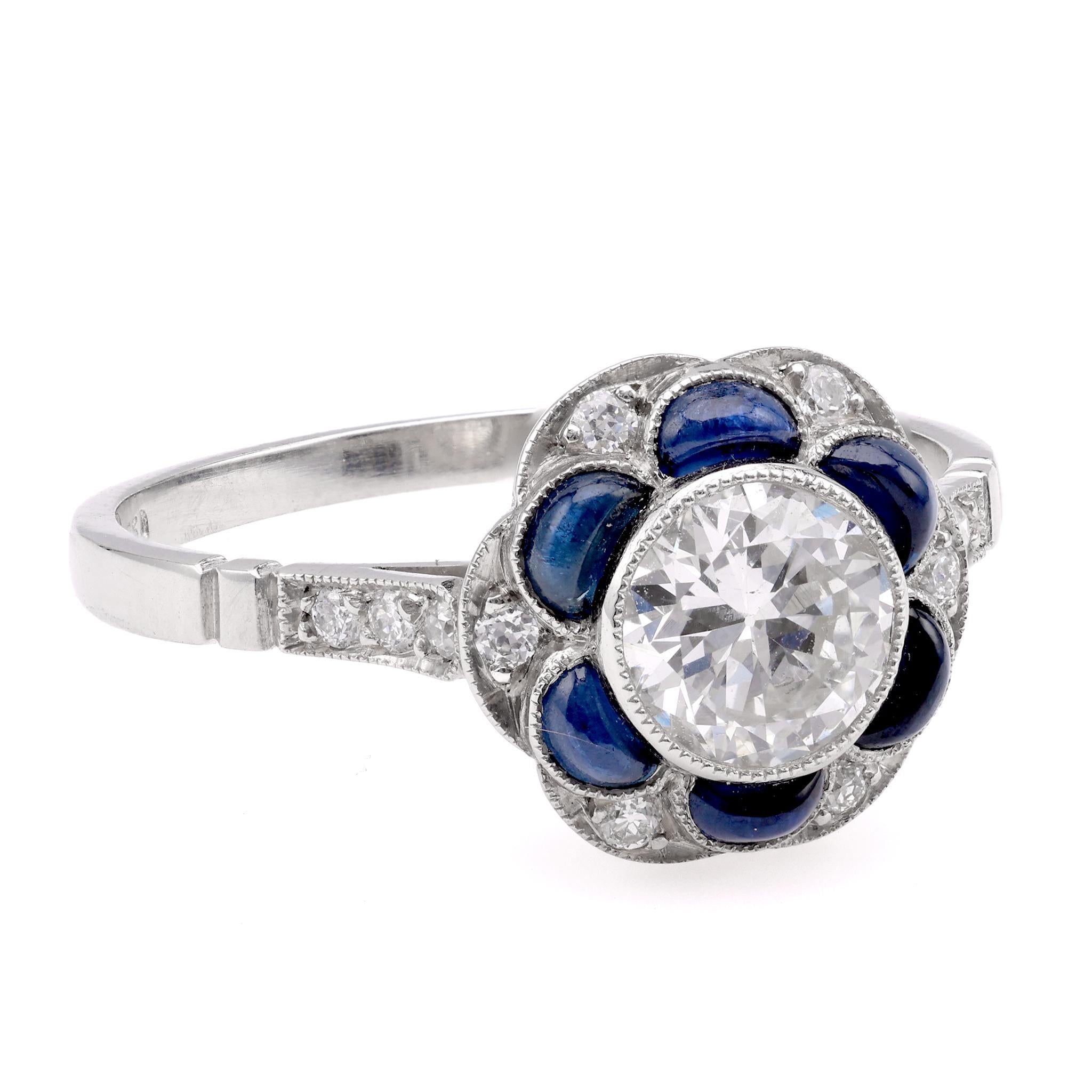 Art Deco inspirierter Platin-Cluster-Ring,73 Karat Diamant, Saphir und Platin (Art déco)