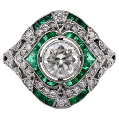 Bague d'inspiration art déco en platine avec diamant émeraude de 0,83 carat