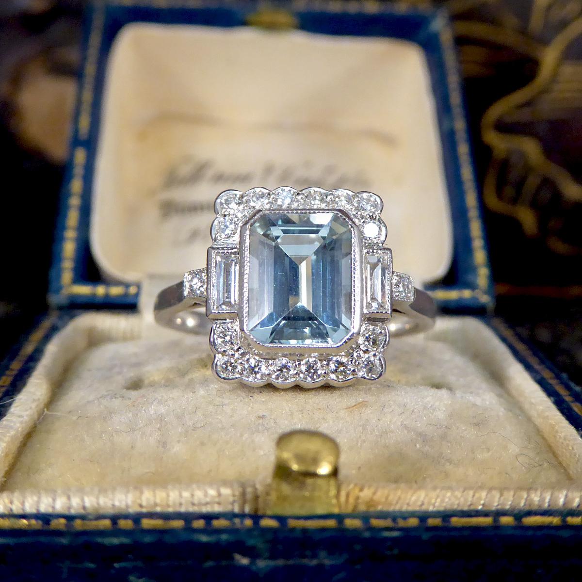 Art Deco Inspired Aquamarine and Diamond Cluster Ring in Platinum For Sale 2