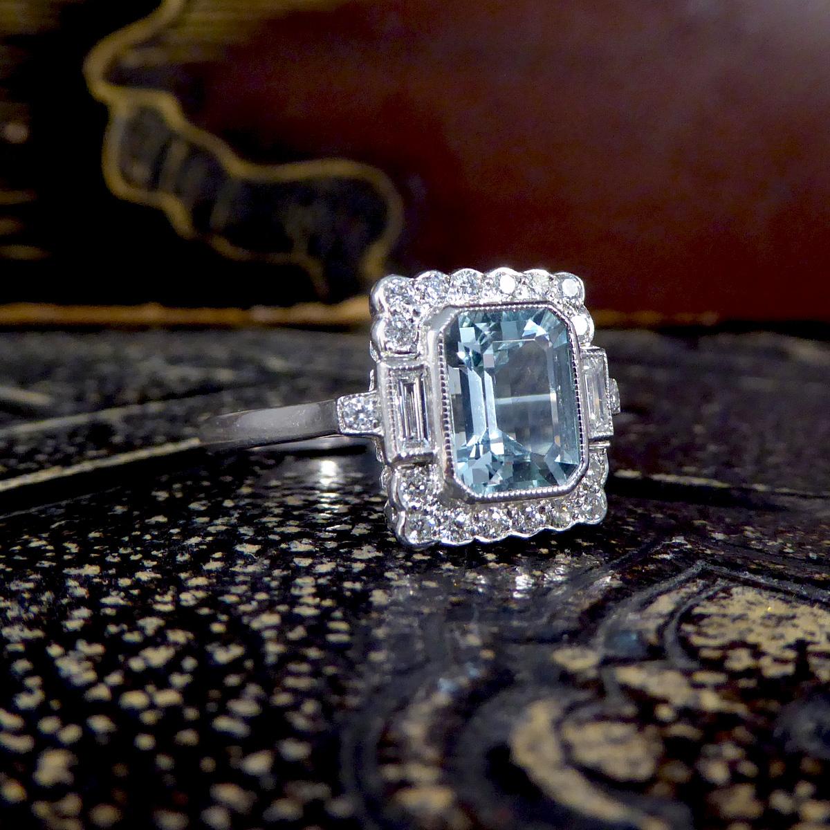 Art Deco Inspired Aquamarine and Diamond Cluster Ring in Platinum For Sale 4