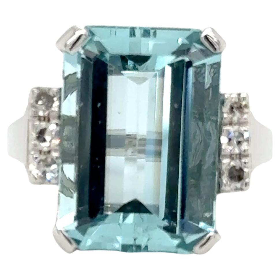 Art Deco-Inspired Aquamarine & Diamond Ring – 14k White Gold