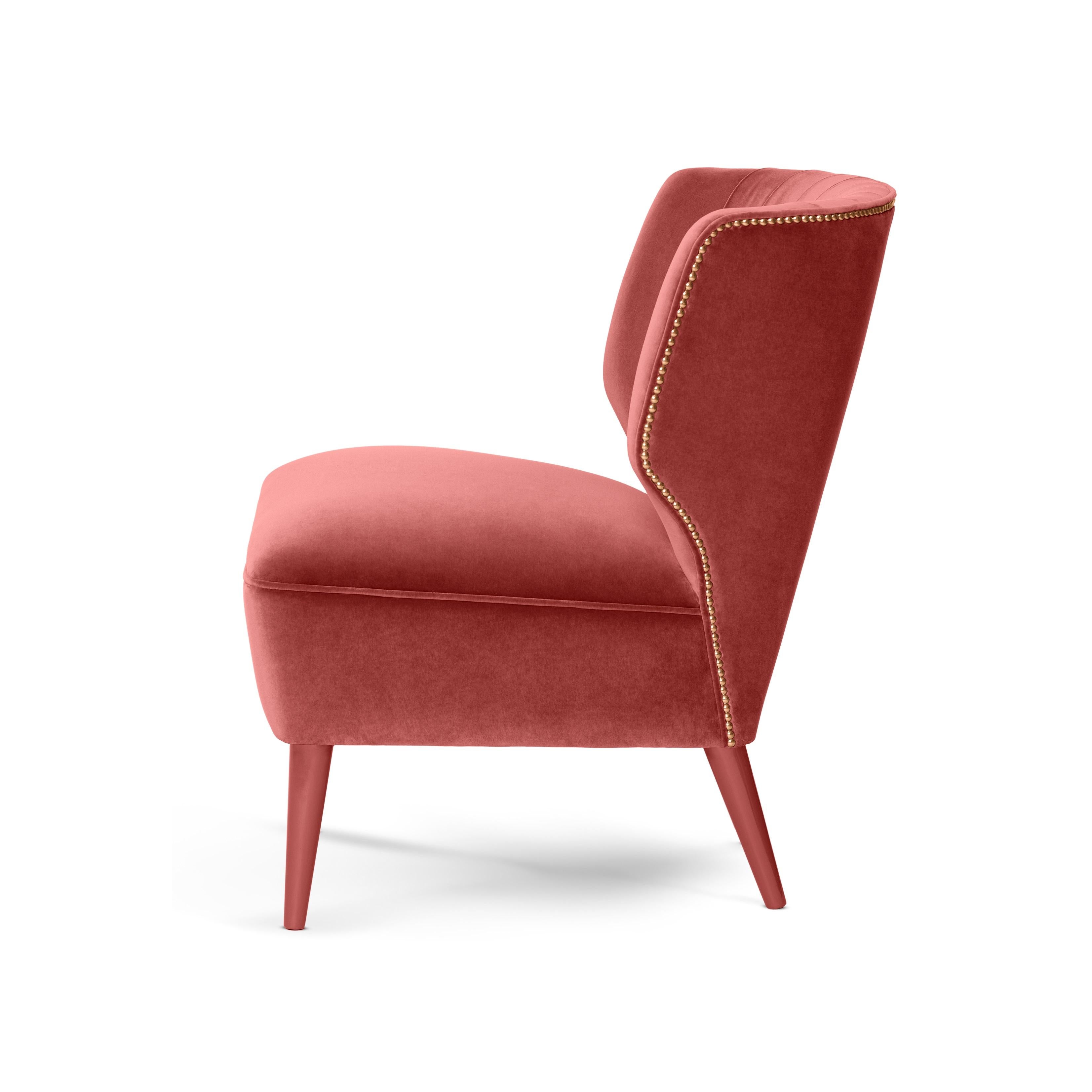 This armchair is an Art Deco inspired piece that brings the femininity of the boudoir to any living space with its sumptuous vertical pleated upholstery, round tapered legs and splayed back legs
Upholstery: Velvet and nails
Legs: Upholstered with
