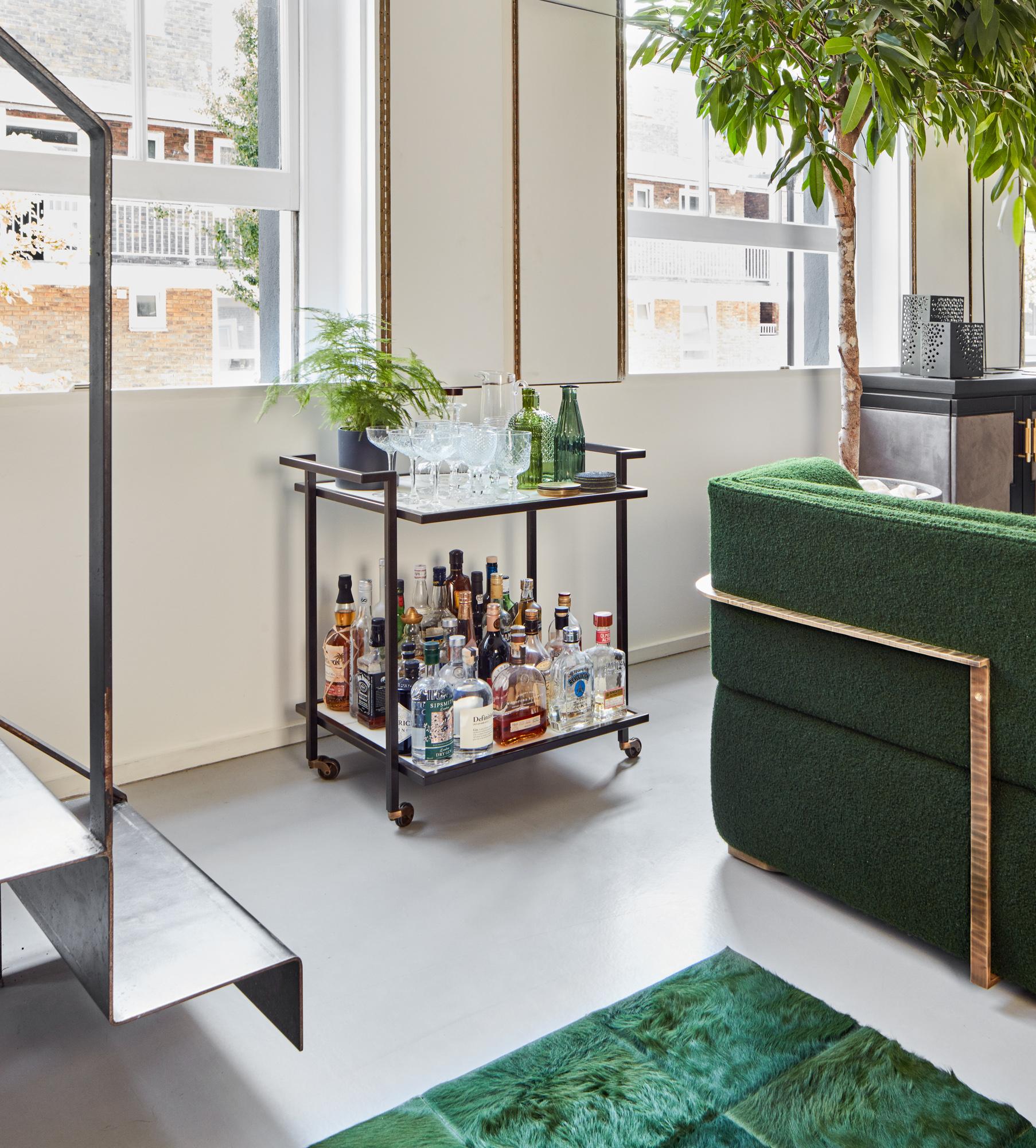 Stylishly sculptured and with perfectly designed proportions, the Bacco drinks trolley offers a glamorous, masculine aesthetic. Introducing a drinks trolley to your space is reminiscent of days gone by when the pleasure of having a cocktail was as