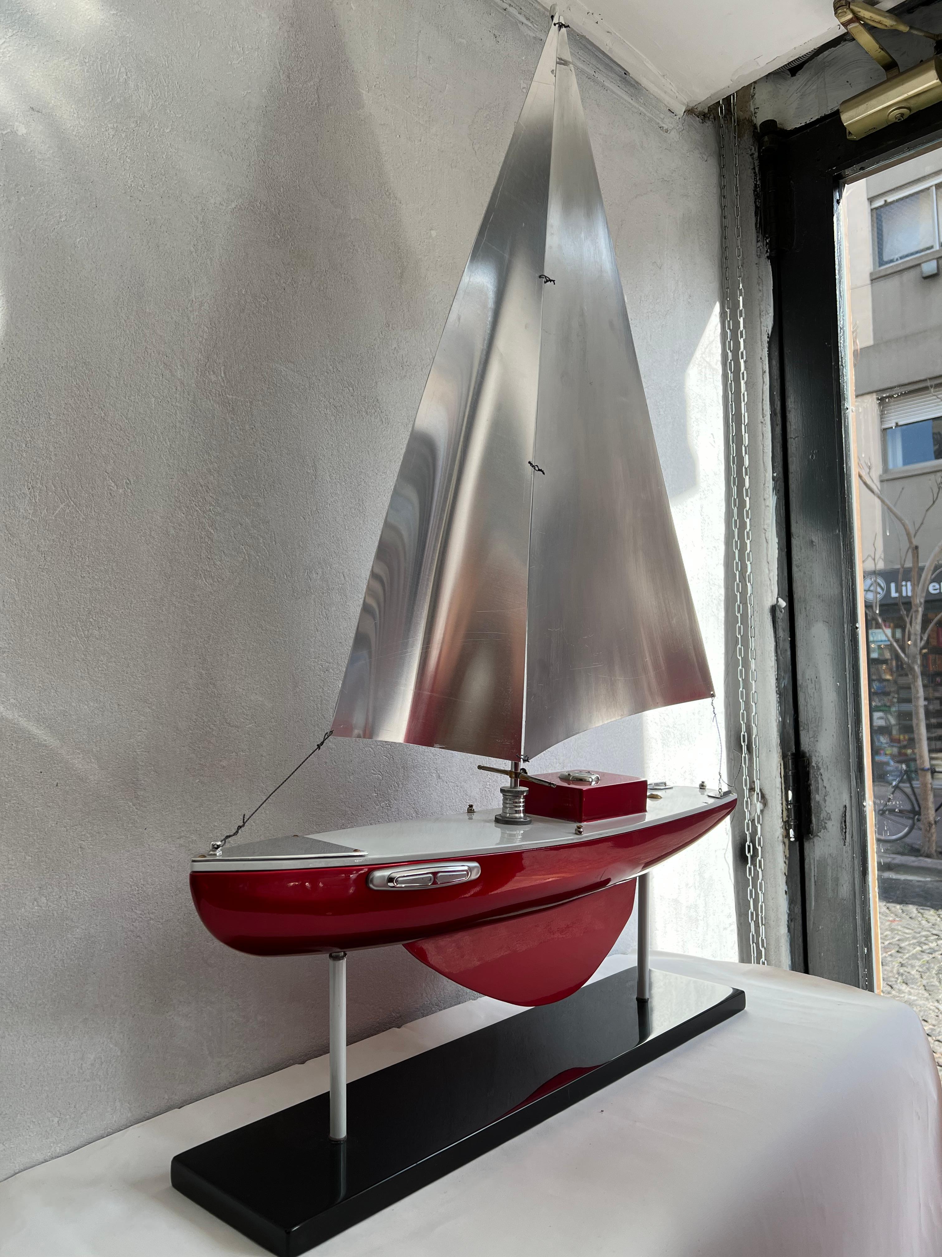 Art Deco Inspired Boat in Wood and steel  Designer: Marcelo Peña, 2014 In Excellent Condition For Sale In Ciudad Autónoma Buenos Aires, C