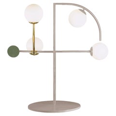 Art-Deco inspirierte Helios Tischlampe aus Messing, Taupe Struktur und Sage Wood