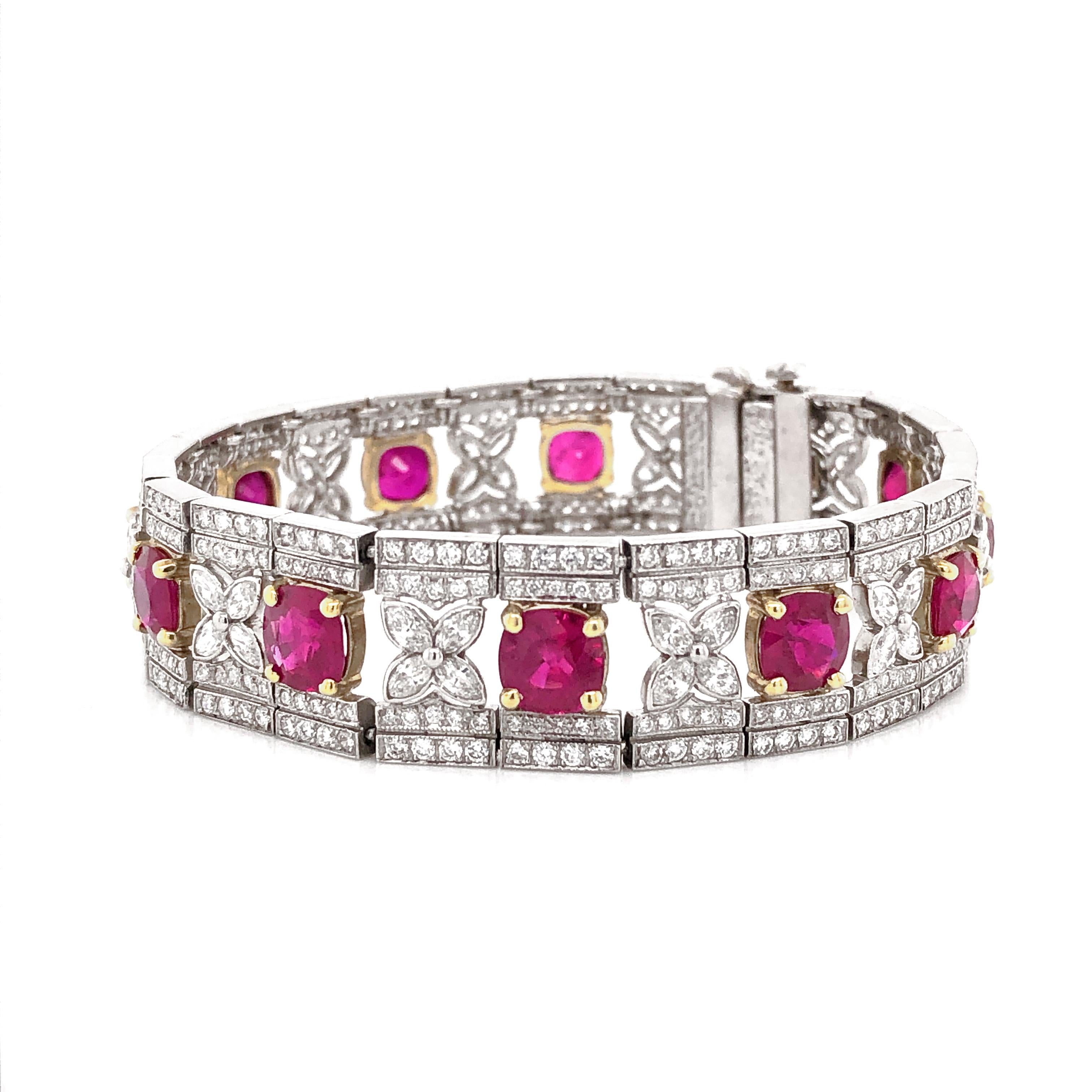 Art Deco Inspired Burmese Cushion Cut Rubies 14.11 Carat Platinum Link Bracelet In New Condition For Sale In New York, NY