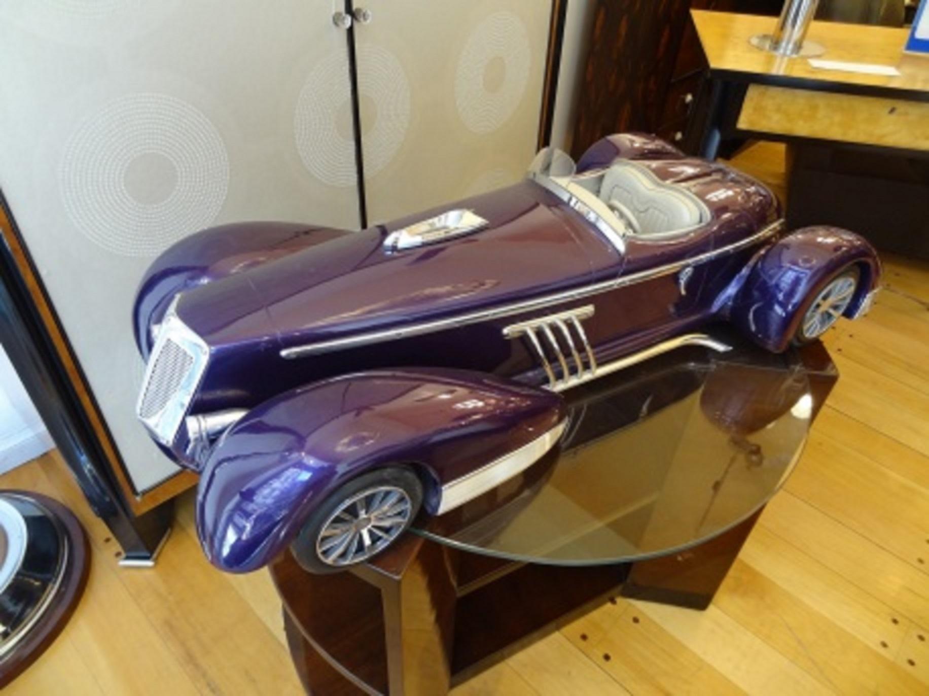 Art Deco Inspired Car, Designer: Marcelo Peña, 2014. Materials: wood and leather For Sale 4