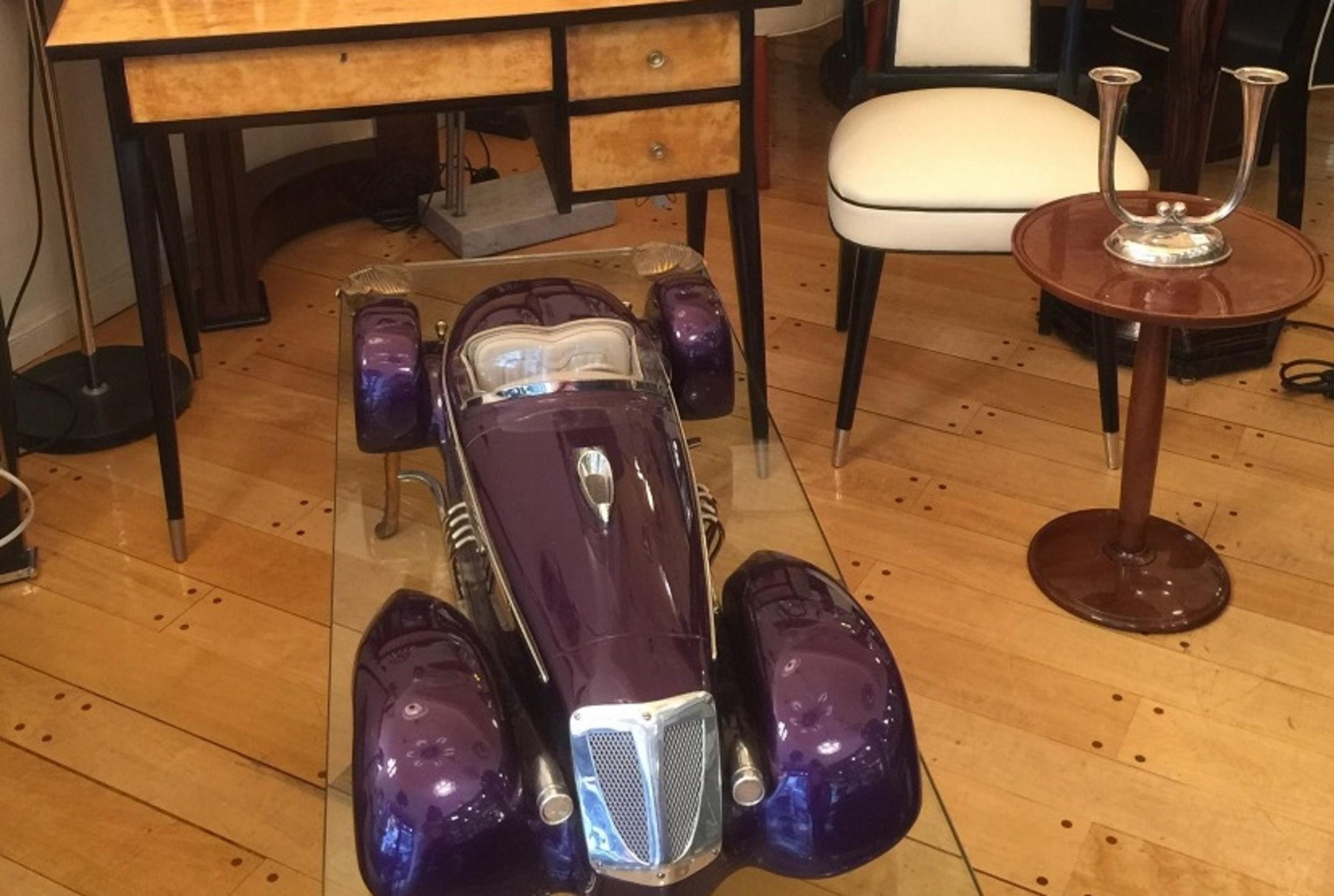 Contemporary Art Deco Inspired Car, Designer: Marcelo Peña, 2014. Materials: wood and leather For Sale
