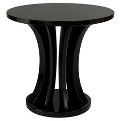 Guéridon circulaire en laque noire d'inspiration Art Déco, 20e siècle