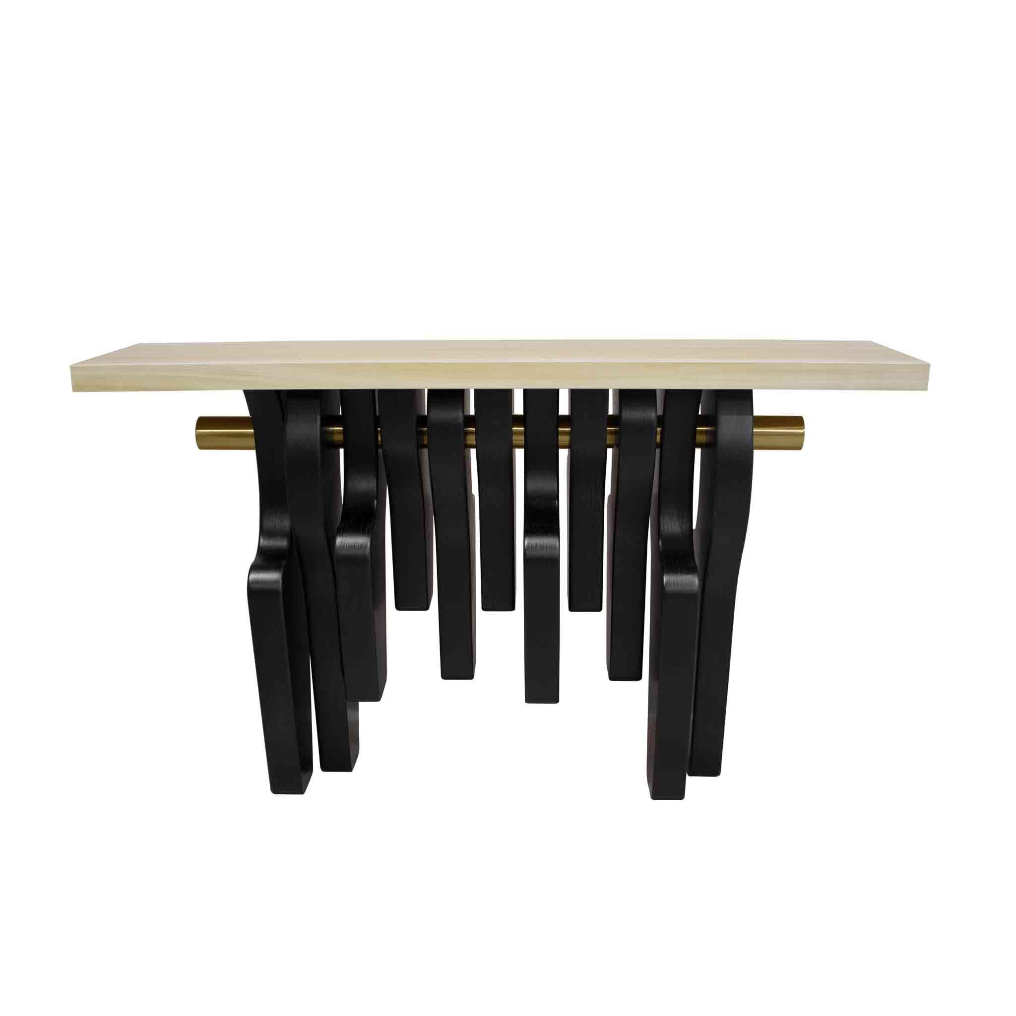 Limitierte Auflage: Cadiz Console Table ist ein Spiegelbild des modernen Designs. Ein handgefertigter Konsolentisch aus Holz ist das perfekte Möbelstück für ein modernes Wohnzimmer oder eine luxuriöse Eingangseinrichtung.

MATERIALIEN: Platte aus