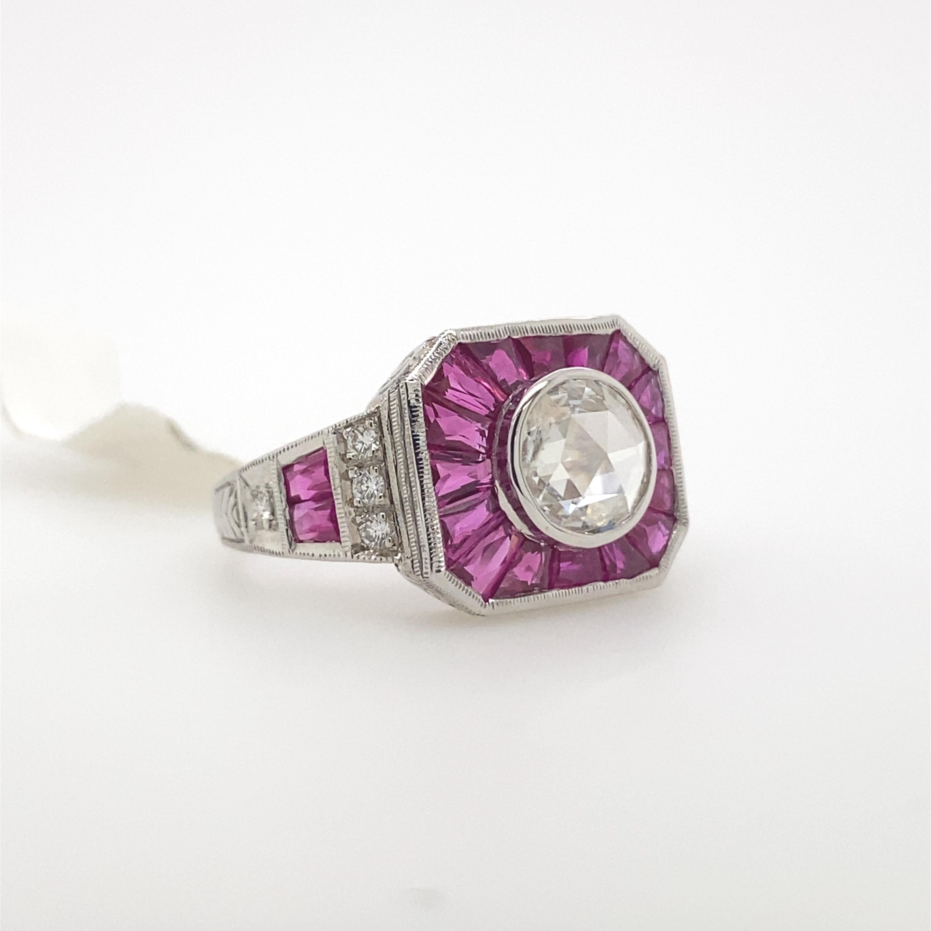 Art Deco inspirierter Diamant- und Rubin-Ring aus 18 Karat Weißgold (Rosenschliff)