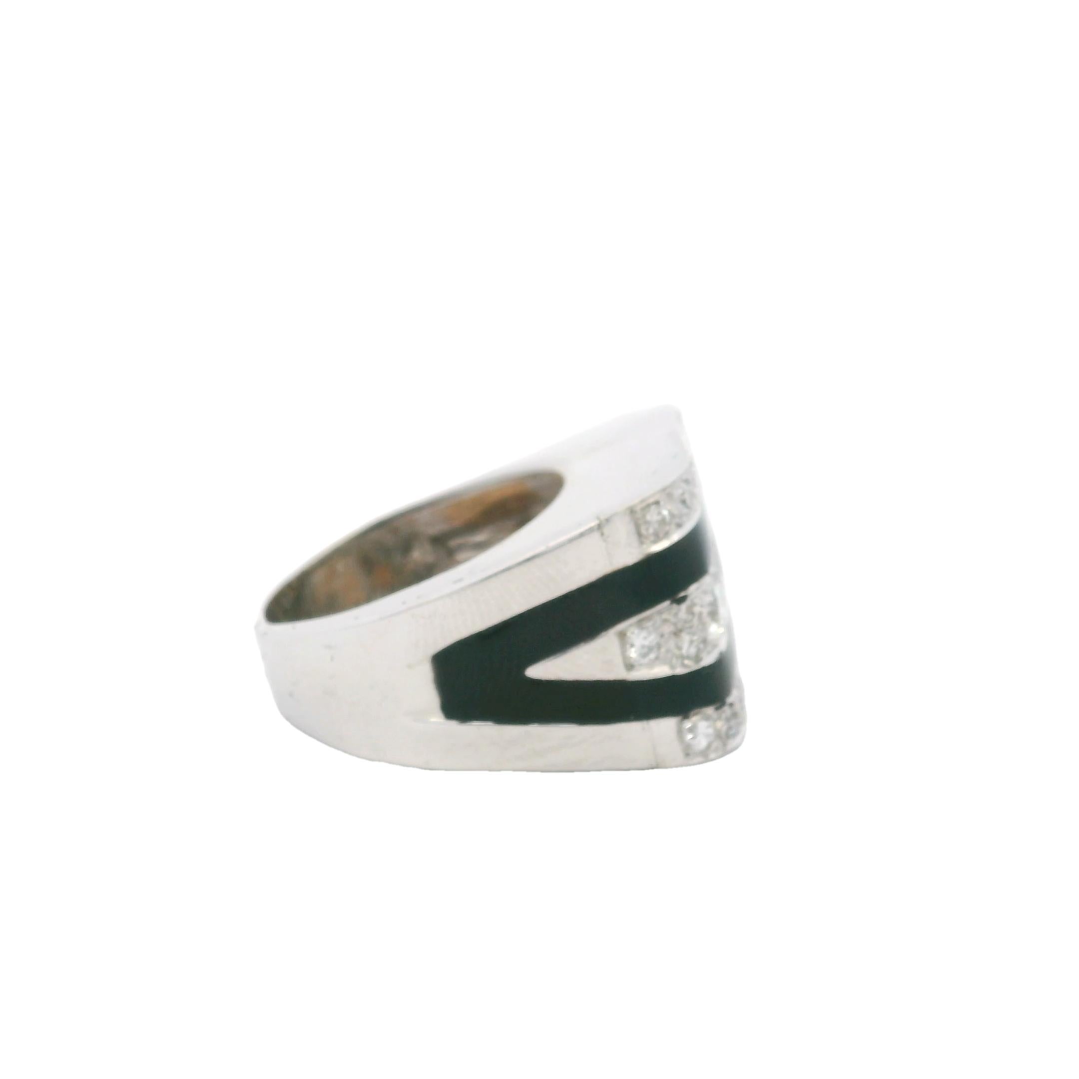 Taglio rotondo Anello con diamanti e onice nera in oro bianco 18 carati di ispirazione Art Deco, 3 carati in vendita