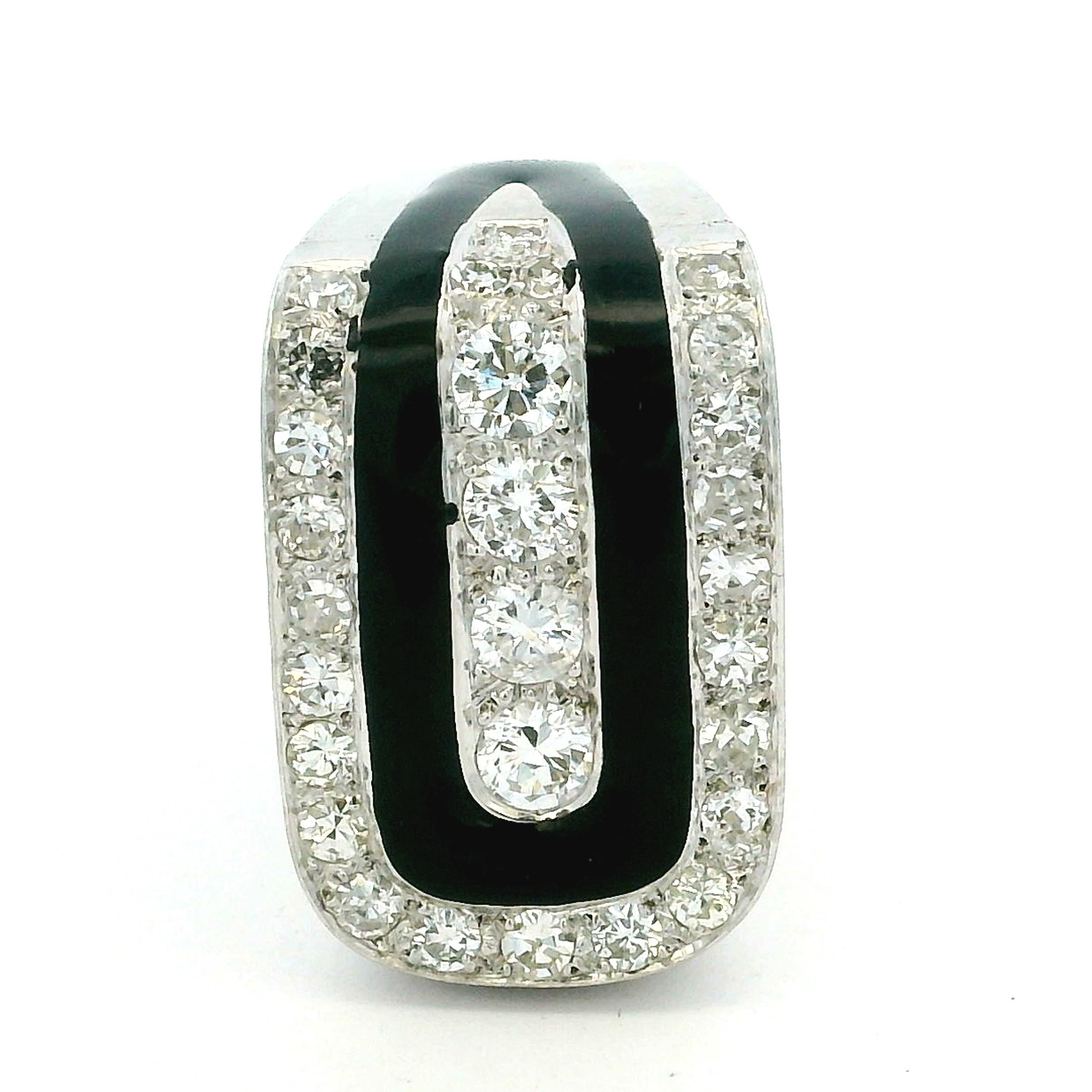 Bague en or blanc 18 carats inspirée de l'art déco, diamant et onyx noir, 3 carats en vente 3