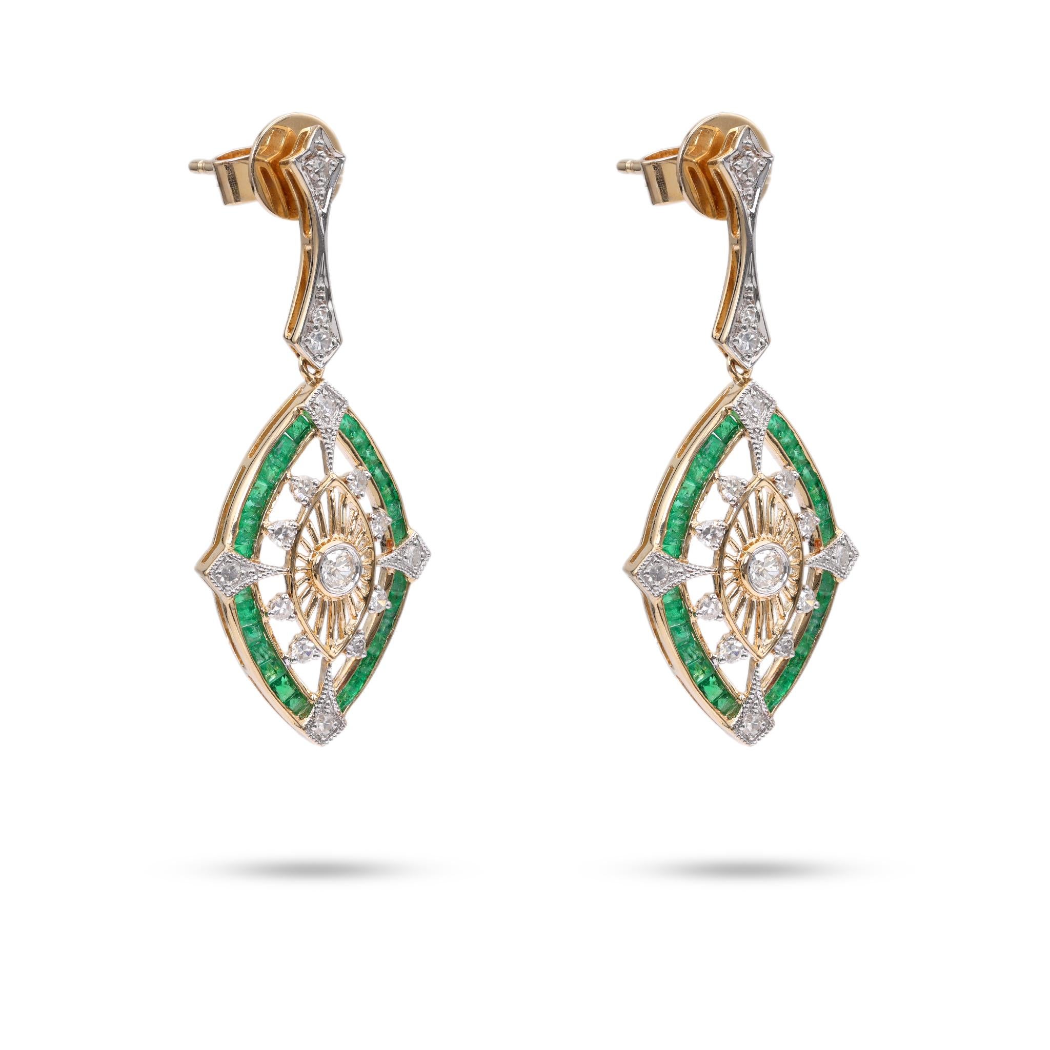 Art Deco Inspired Diamond Emerald 14k Gold Dangle Earrings In Excellent Condition For Sale In Beverly Hills, CA