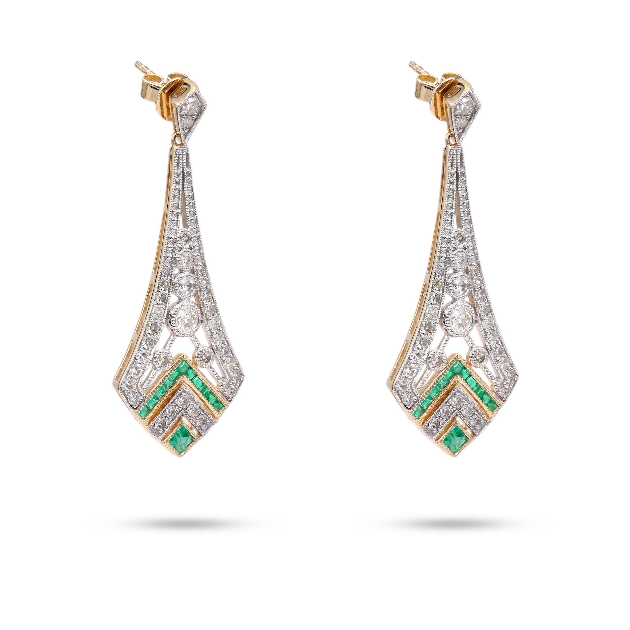Taille simple Boucles d'oreilles pendantes en or 14k avec diamants et émeraudes d'inspiration Art Déco en vente