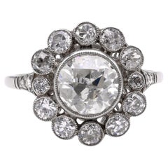 Art Deco inspirierter Diamant-Platin-Cluster-Ring
