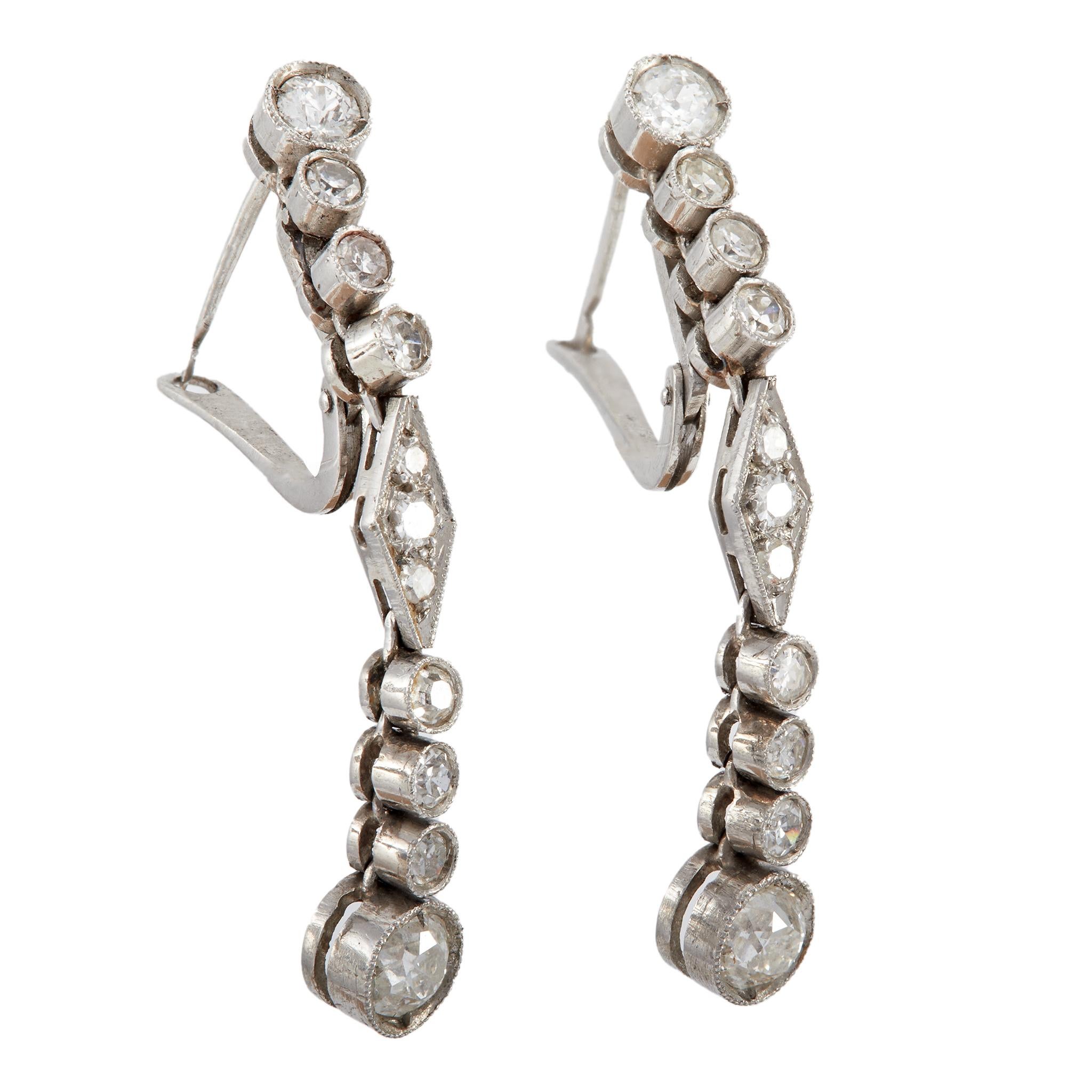 Women's or Men's Art Deco Inspired Diamond Platinum Dangle Earrings For Sale