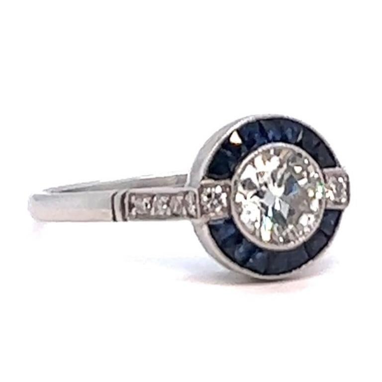 Verlobungsring aus Platin mit von Art déco inspiriertem Diamant-Saphir für Damen oder Herren im Angebot