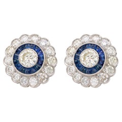 Art Deco inspirierte Diamant-Saphir-Platin-Halo-Ohrstecker