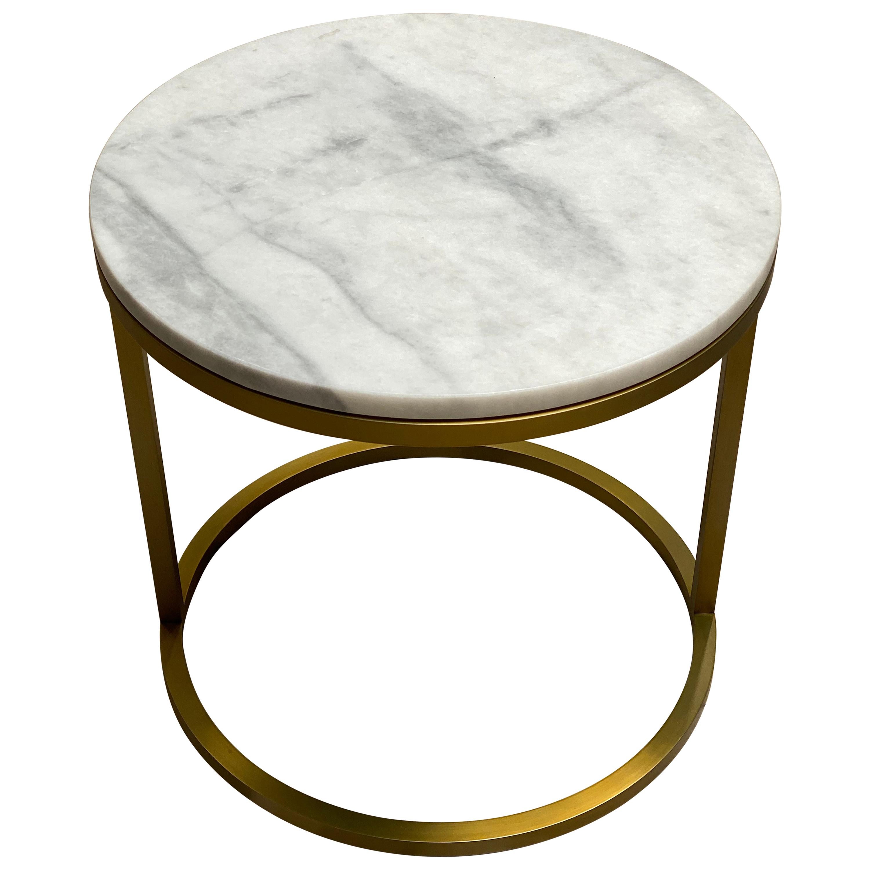 Table basse ronde Diana d'inspiration Art Déco en plaqué laiton et marbre