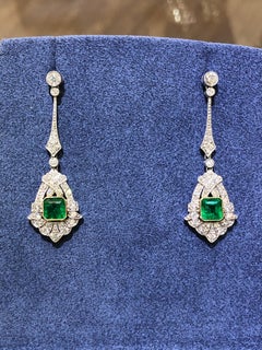 Pendientes Gota Esmeralda y Diamante Estilo Art Decó Oro Blanco 18 Kilates