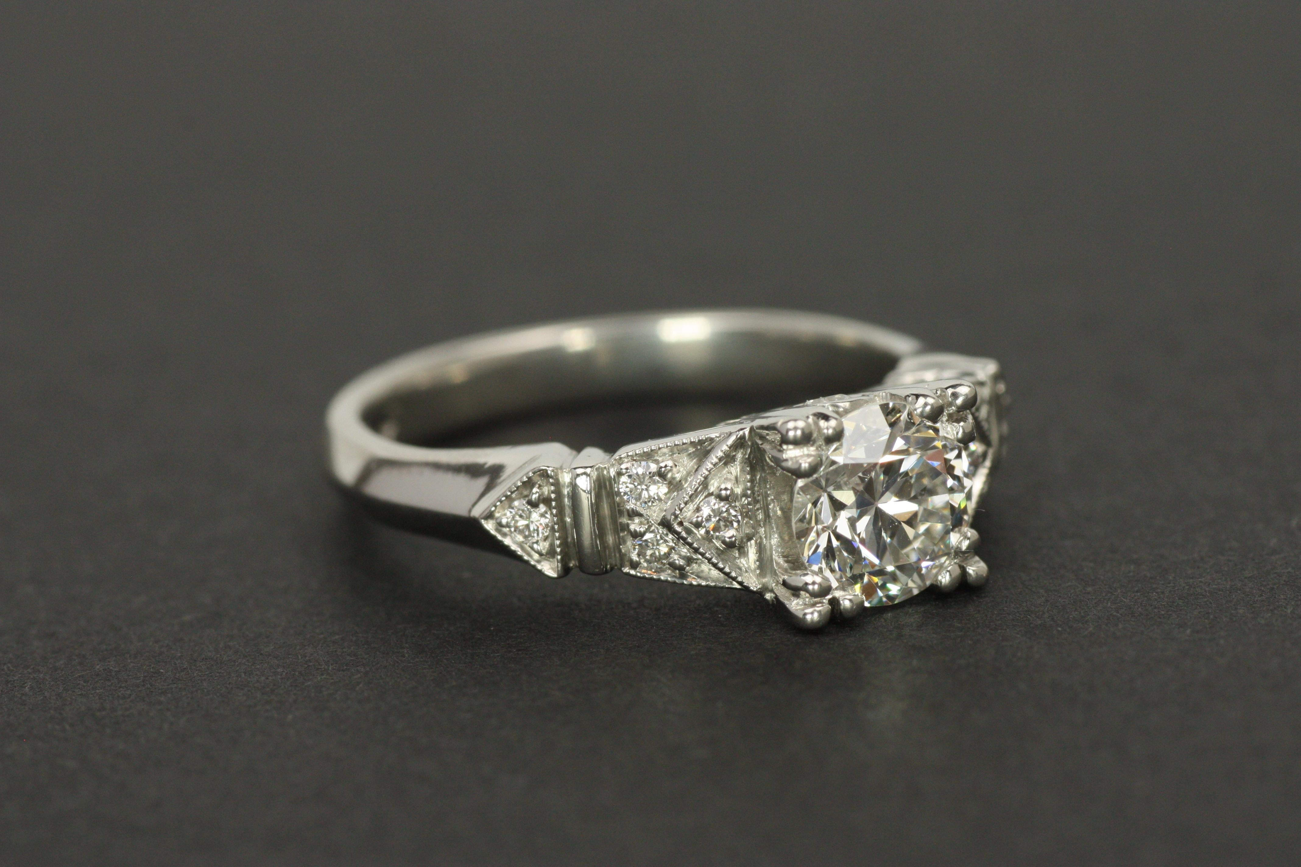 Art Deco Stil Verlobungsring - 0.98ct Runde Diamanten Platin von Bracken im Angebot 1